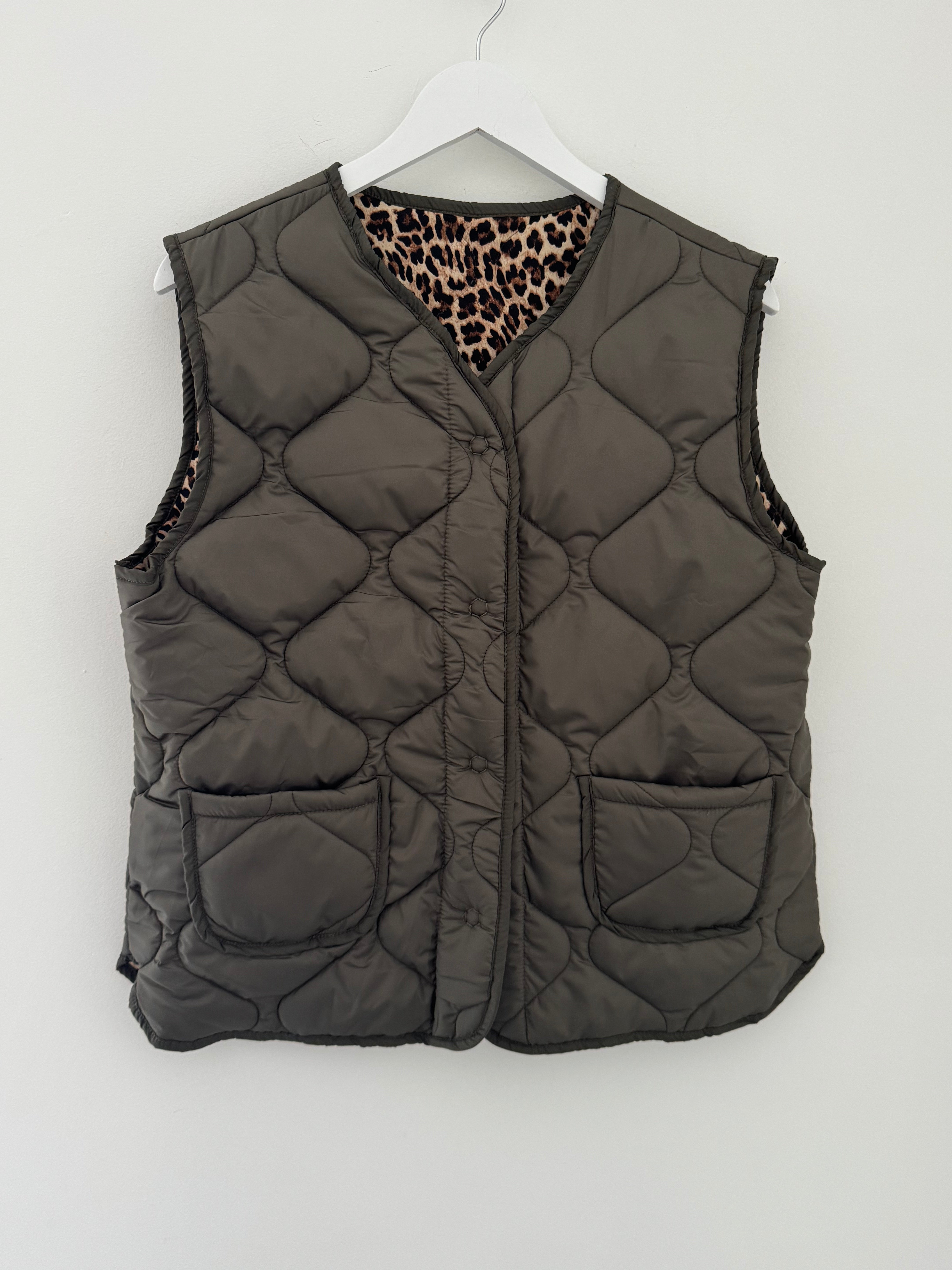 Reversible Quilted Gilet in Khaki & Leopard
