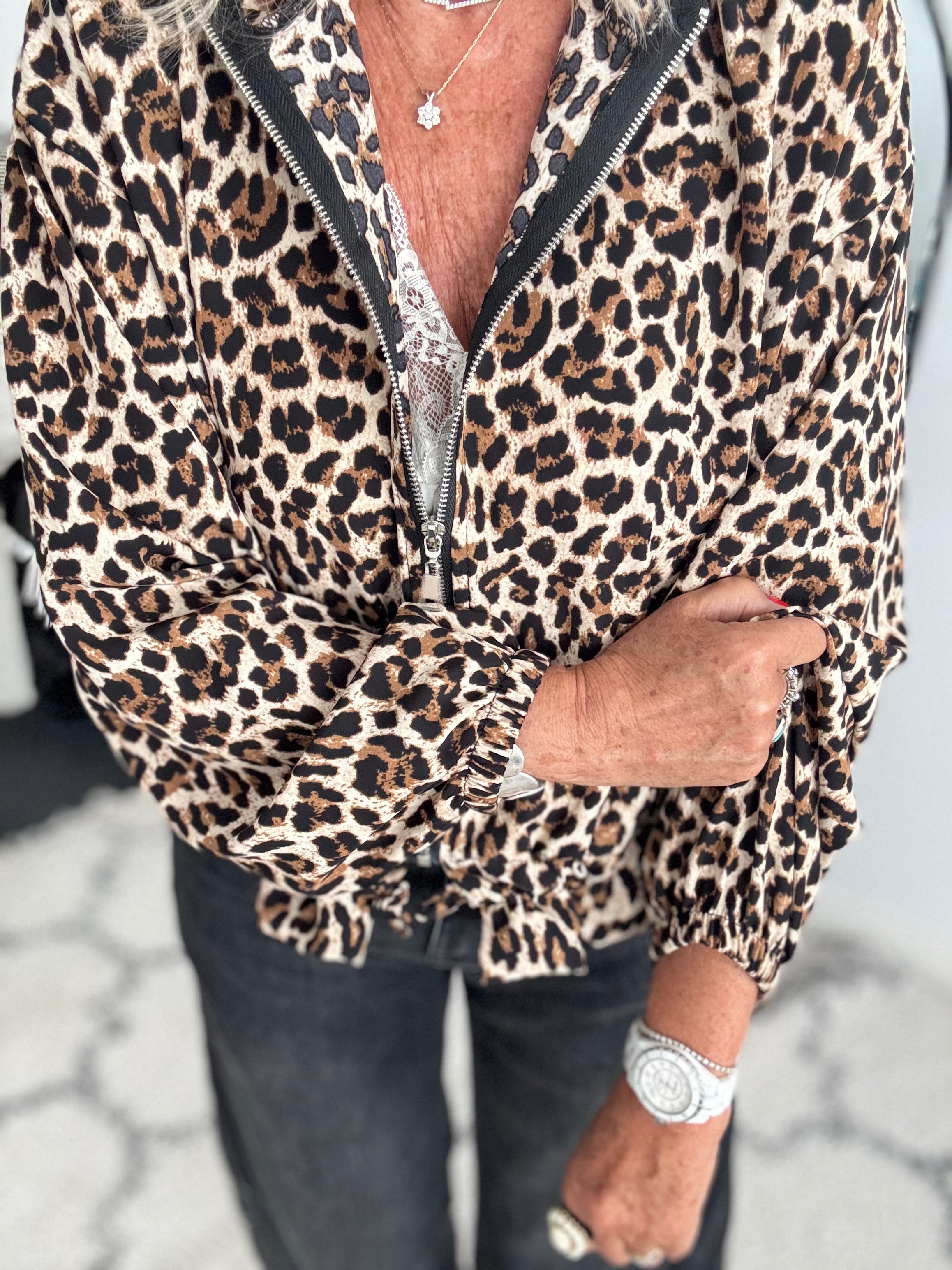 Lightweight Bomber Jacket in Leopard