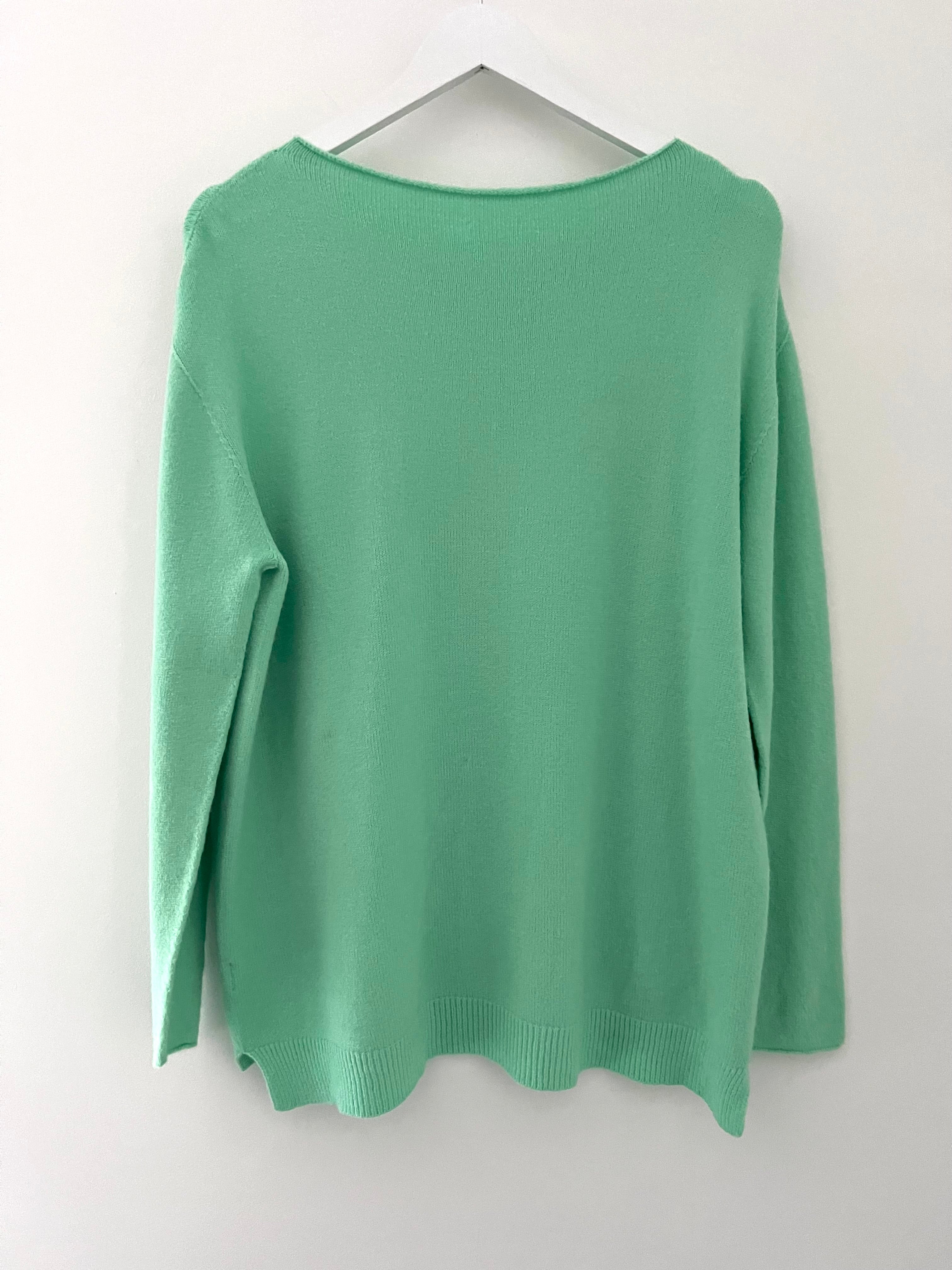 Ribbed Star Jumper in Soft Green