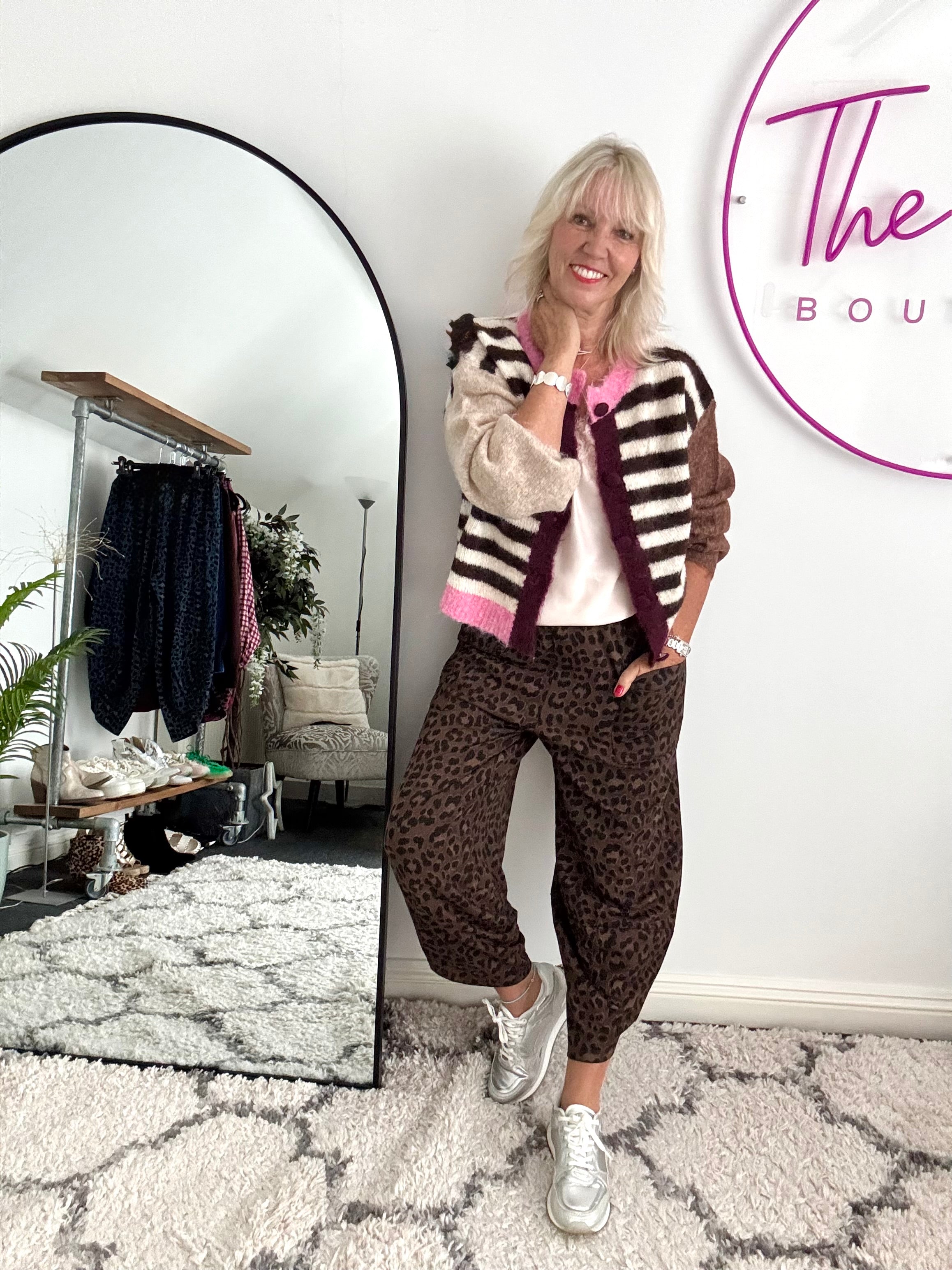 Barrel Stretch Trousers in Cocoa Leopard