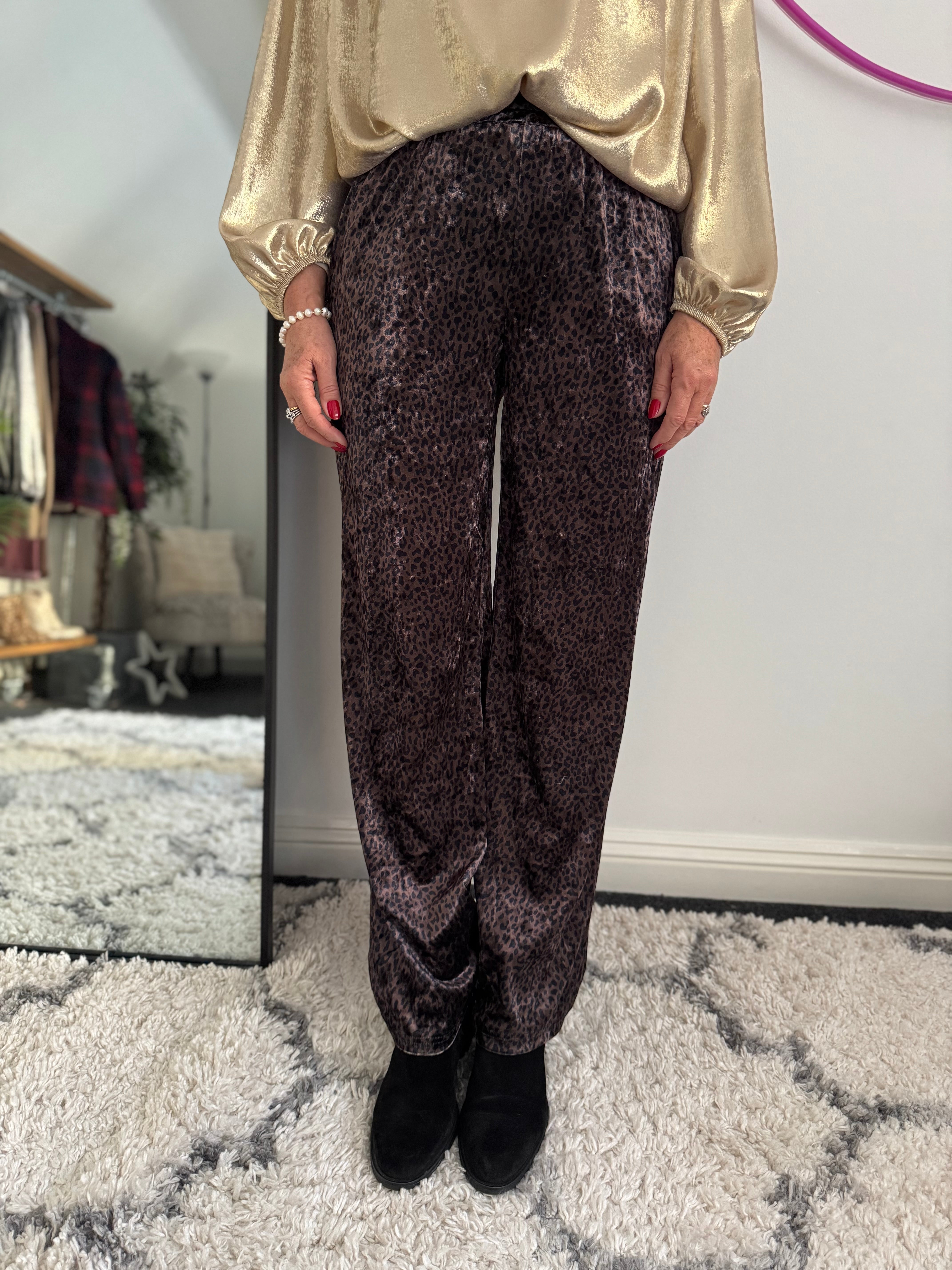 Velvet Stretch Trousers in Chocolate Leopard