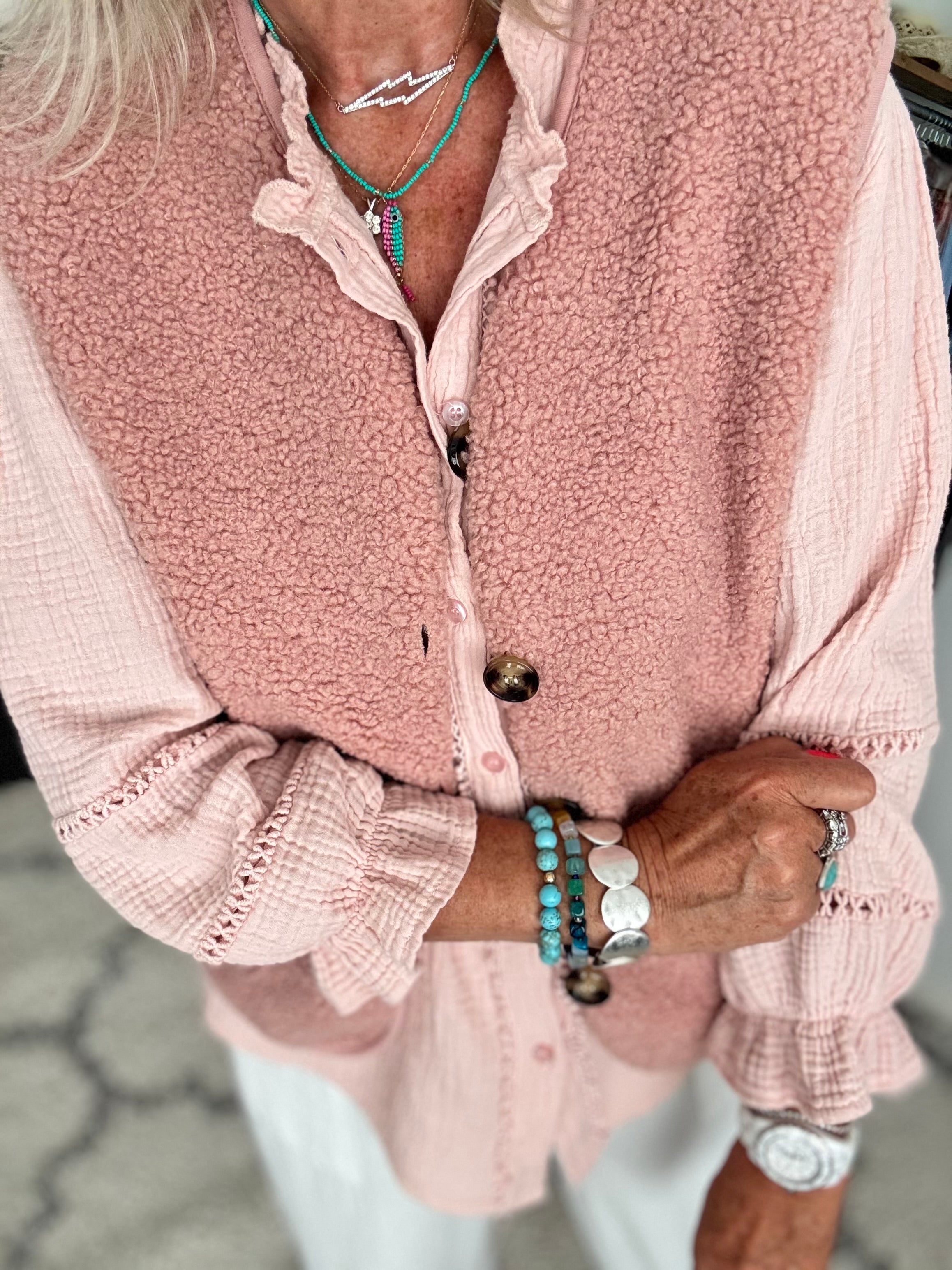 Boucle Gilet in Pink