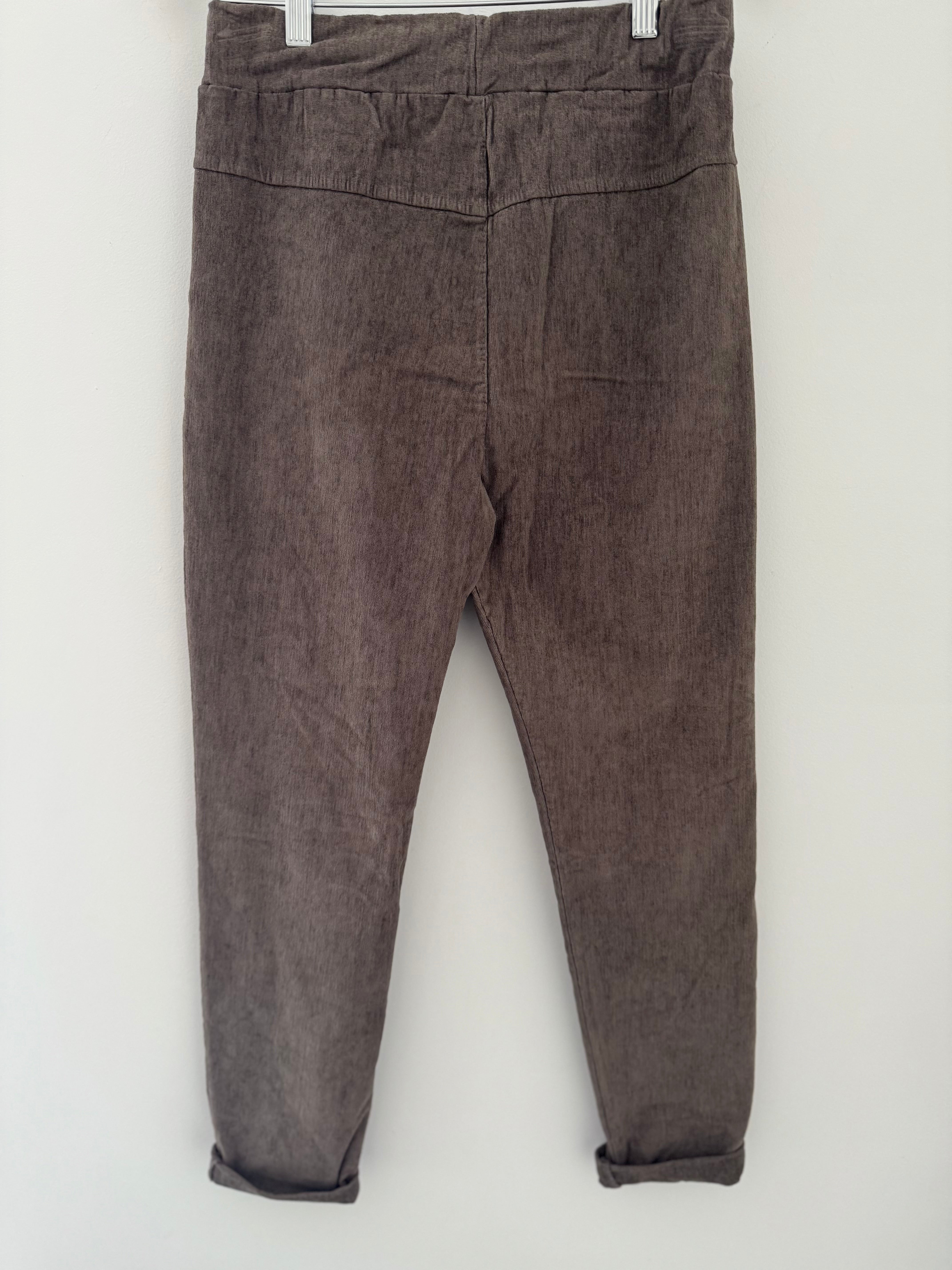 Needlecord Stretch Joggers in Mocha