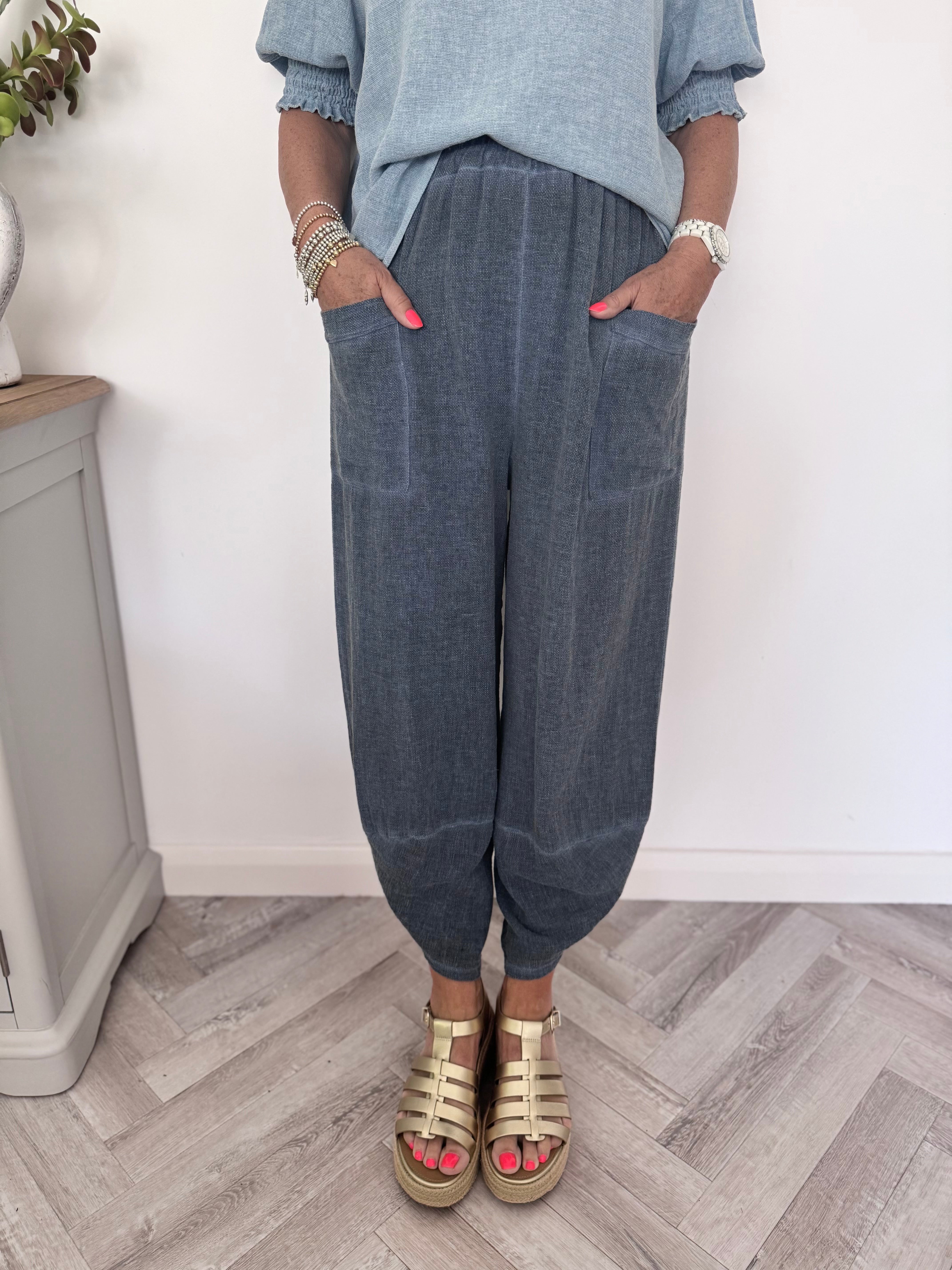 Linen & Cotton Barrel Trousers in Blue