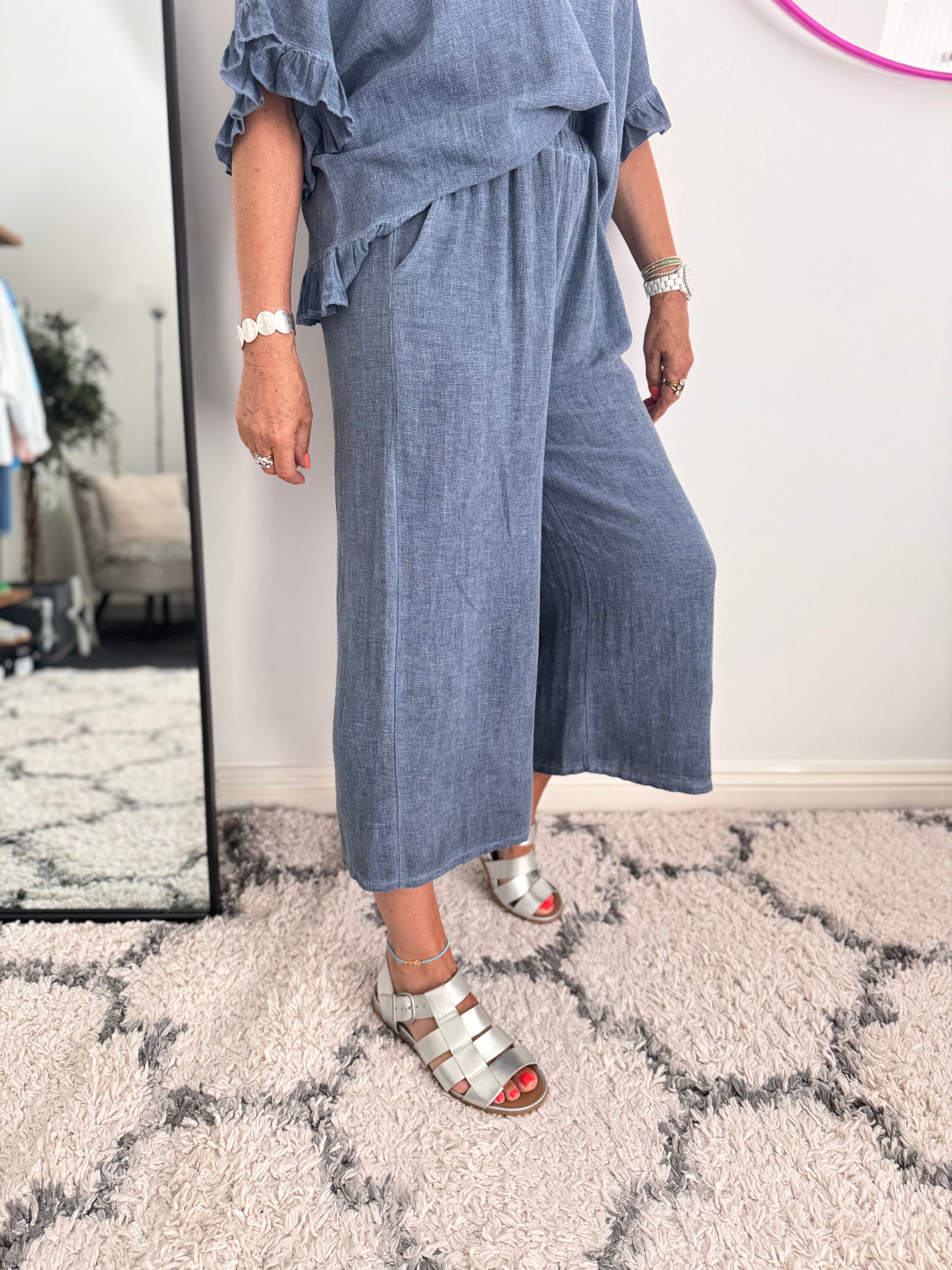 Linen & Cotton Crop Trousers in Denim Blue