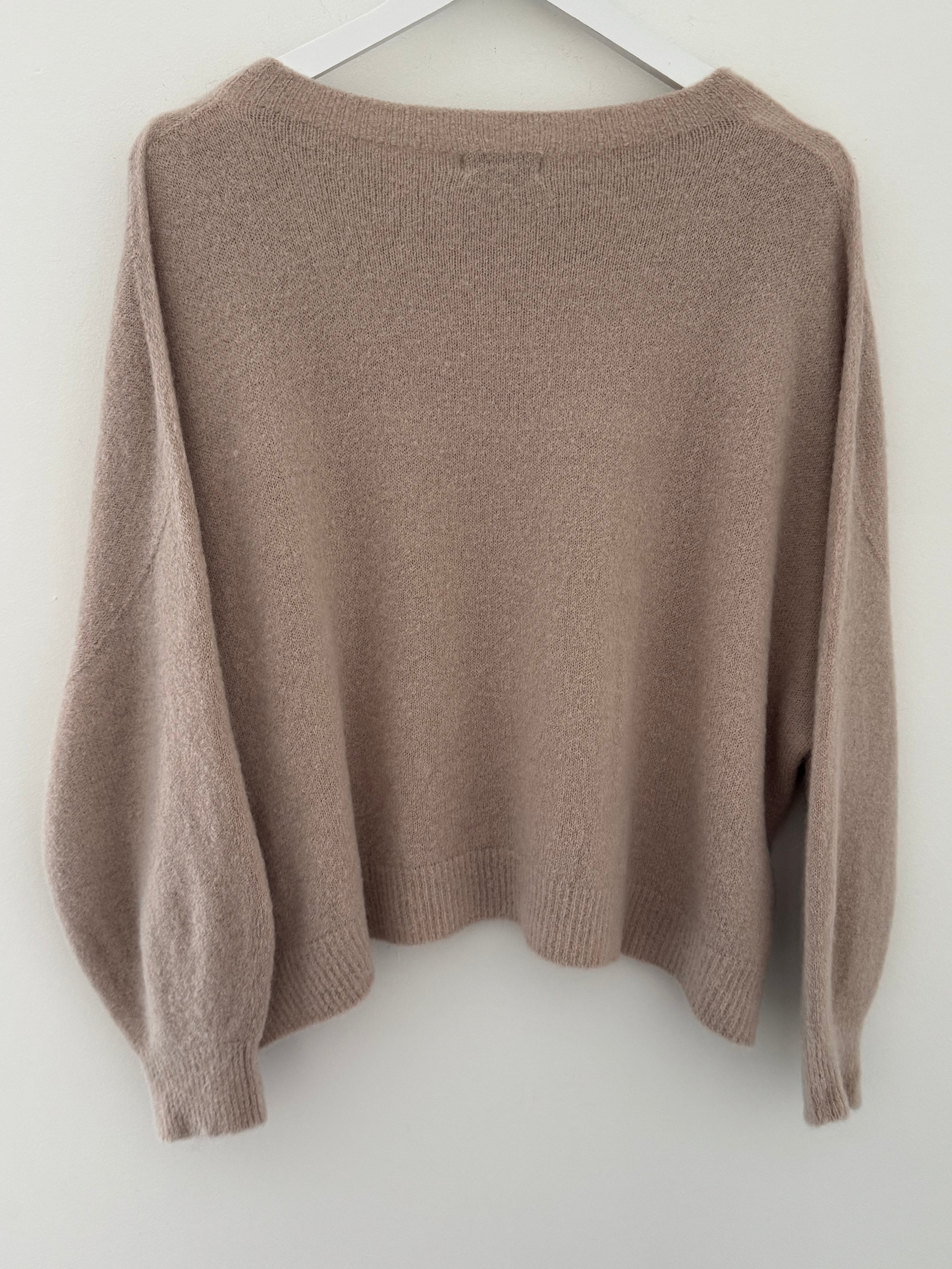 Luxe Slouchy Alpaca Jumper in Latte