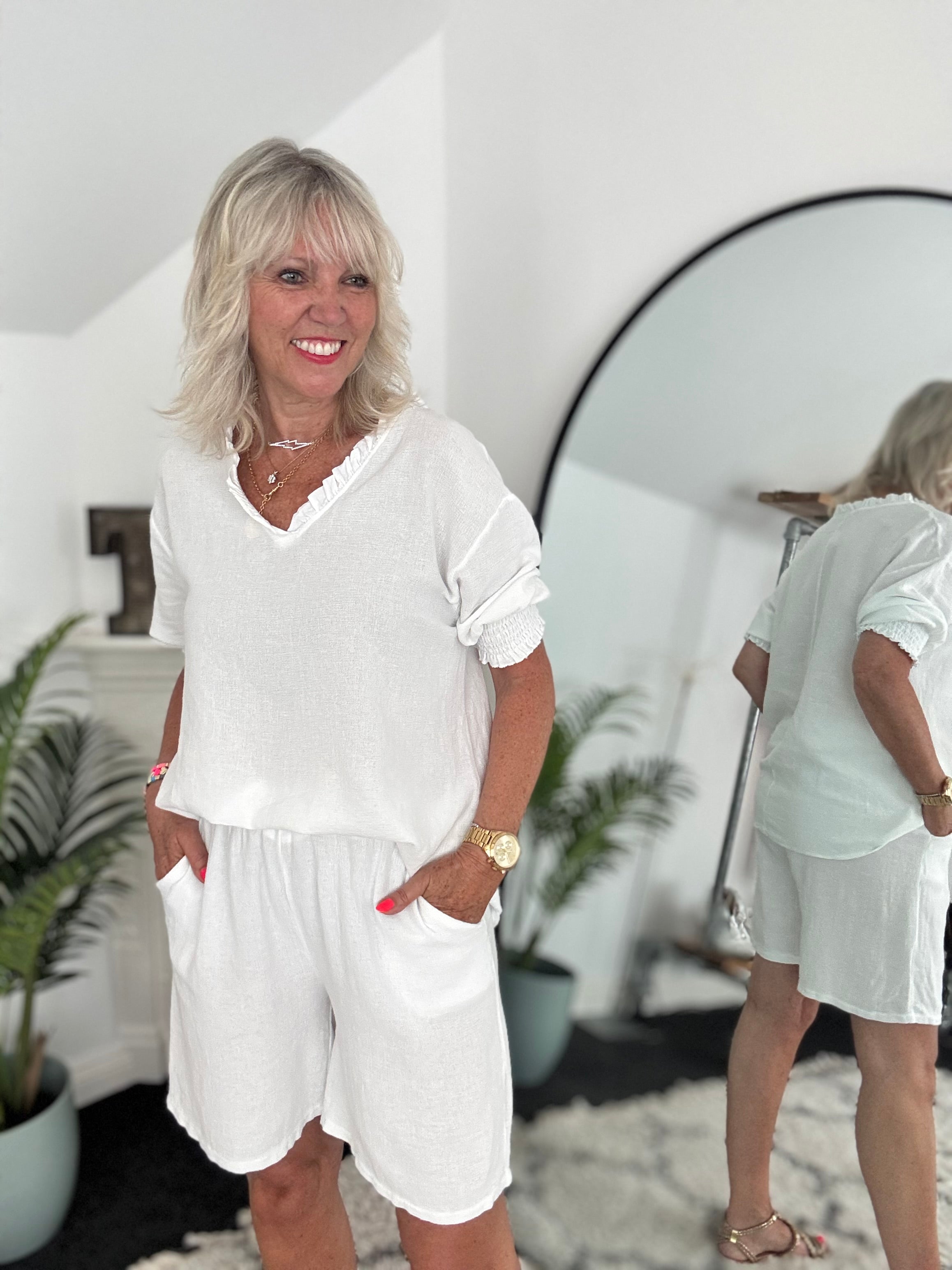 Linen & Cotton Shorts in White