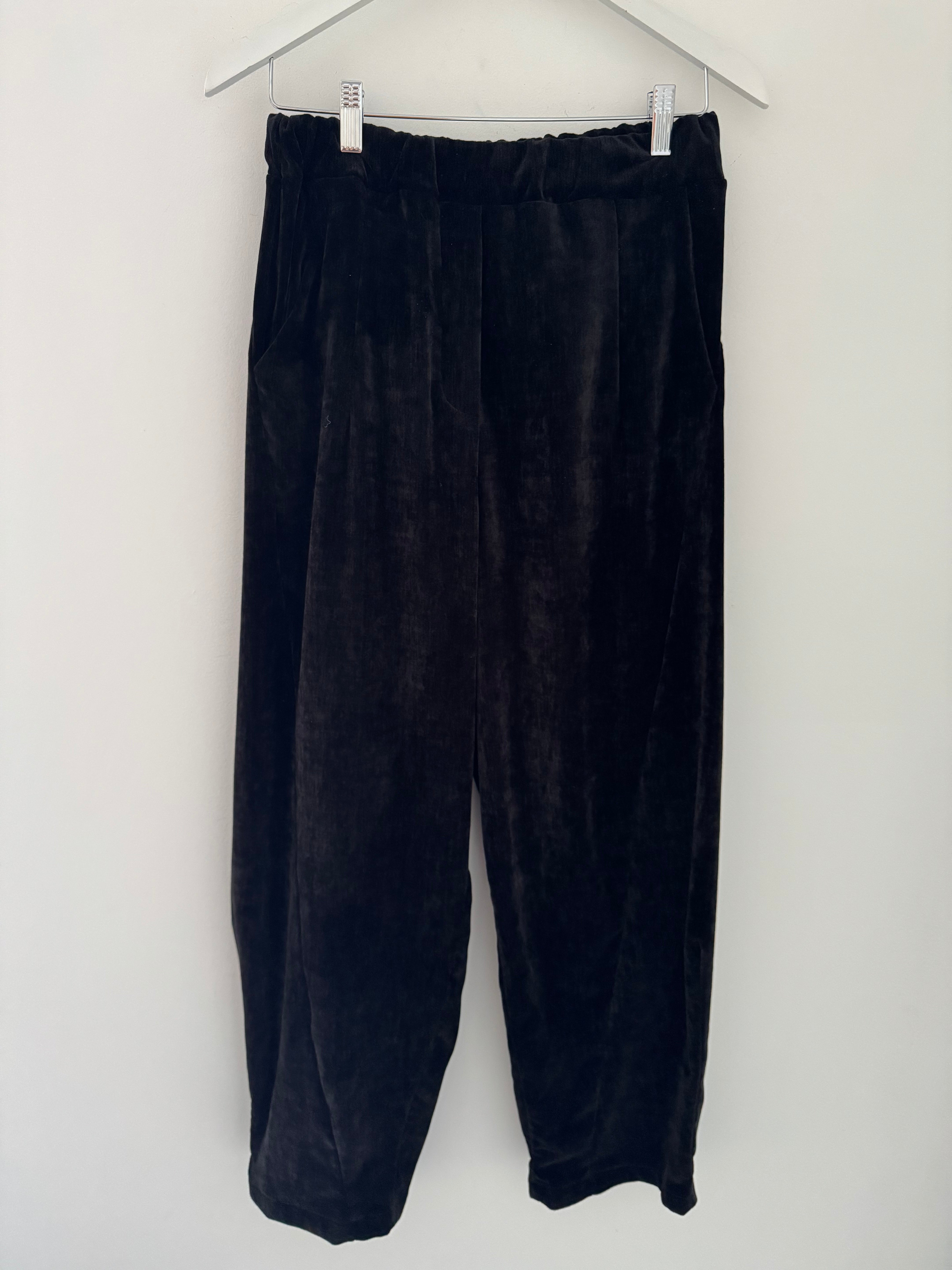 Velvet Stretch Boyfriend Trousers in Black