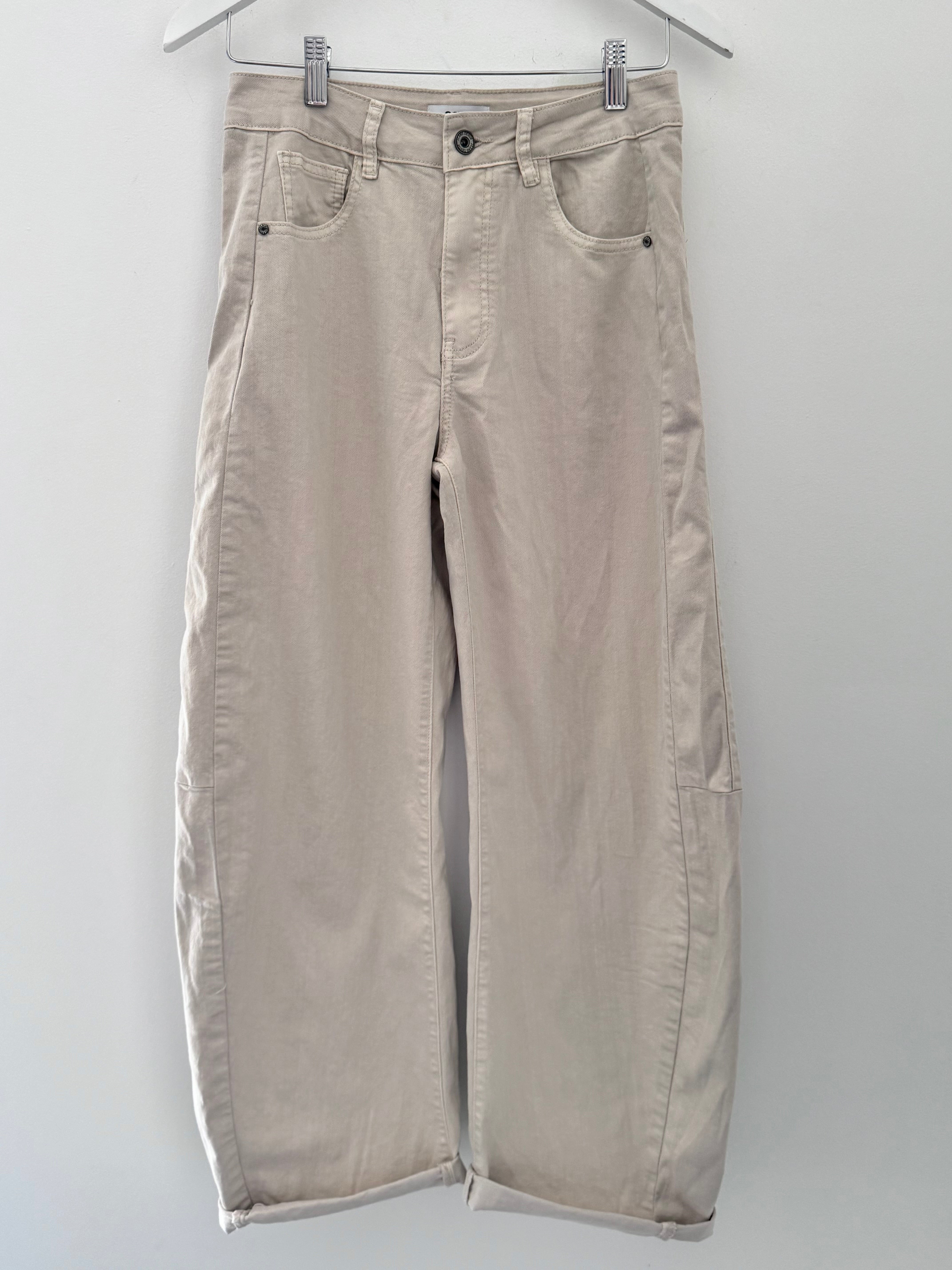 Barrel Leg Jeans in Stone