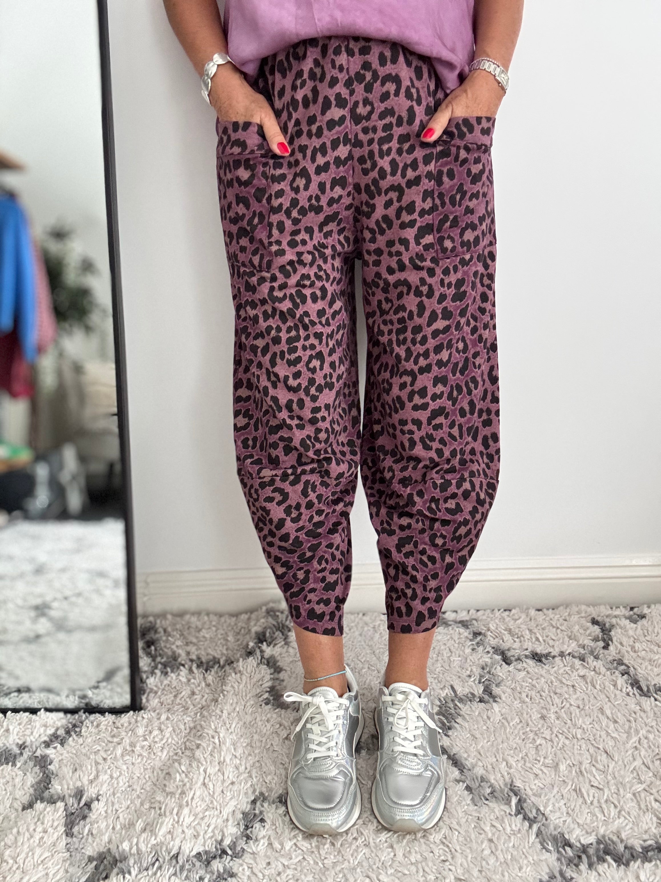 Barrel Stretch Trousers in Plum Leopard