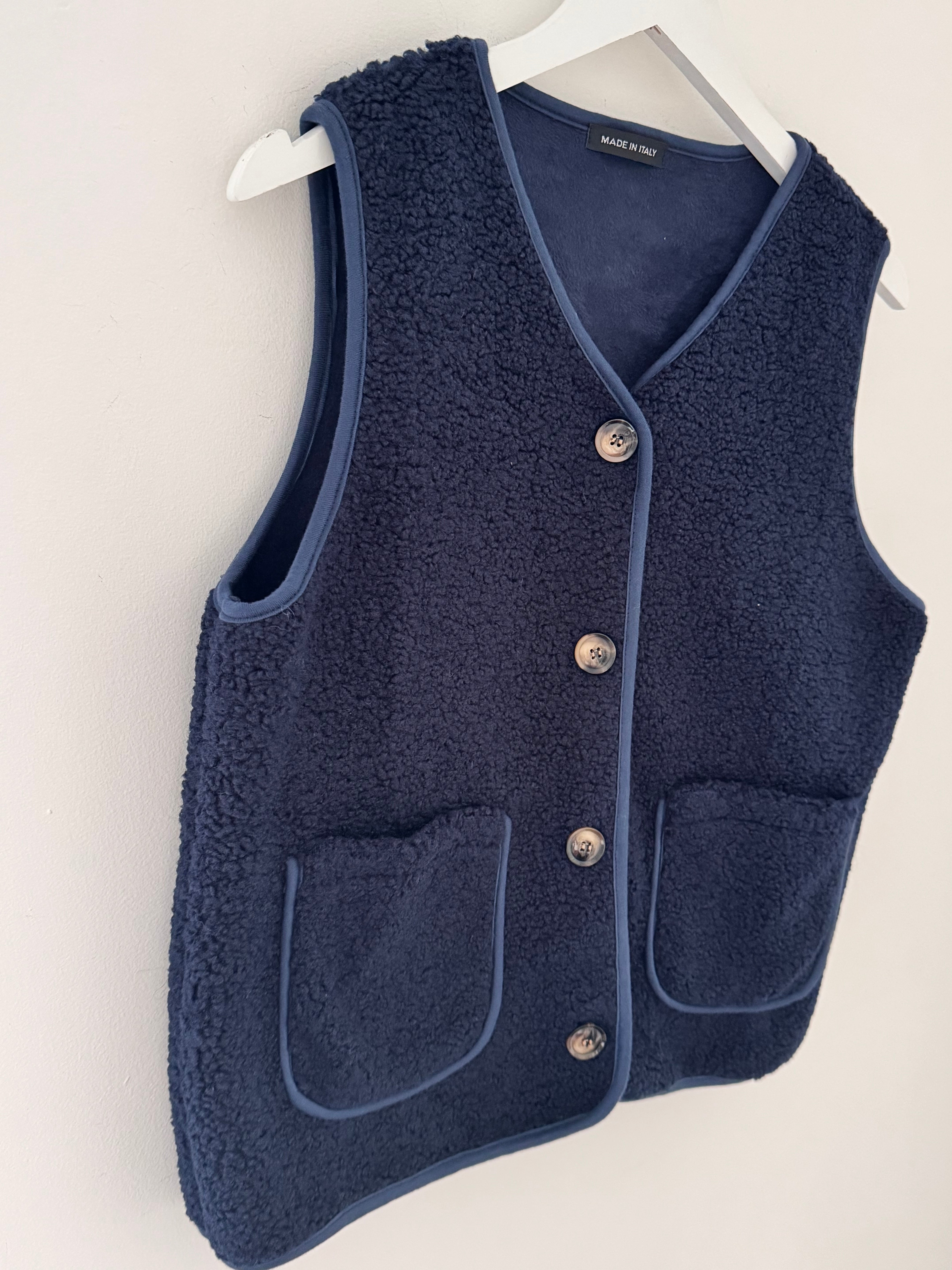 Boucle Gilet in Navy