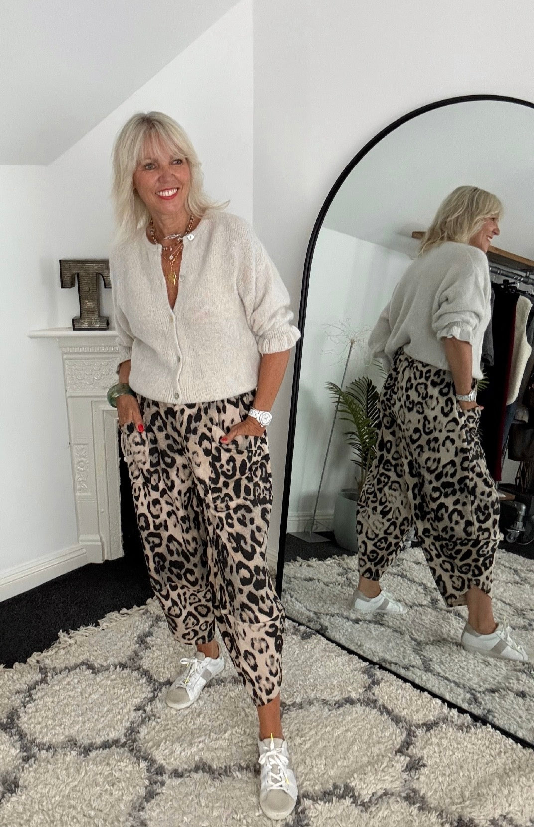 Barrel Stretch Trousers in Stone Leopard