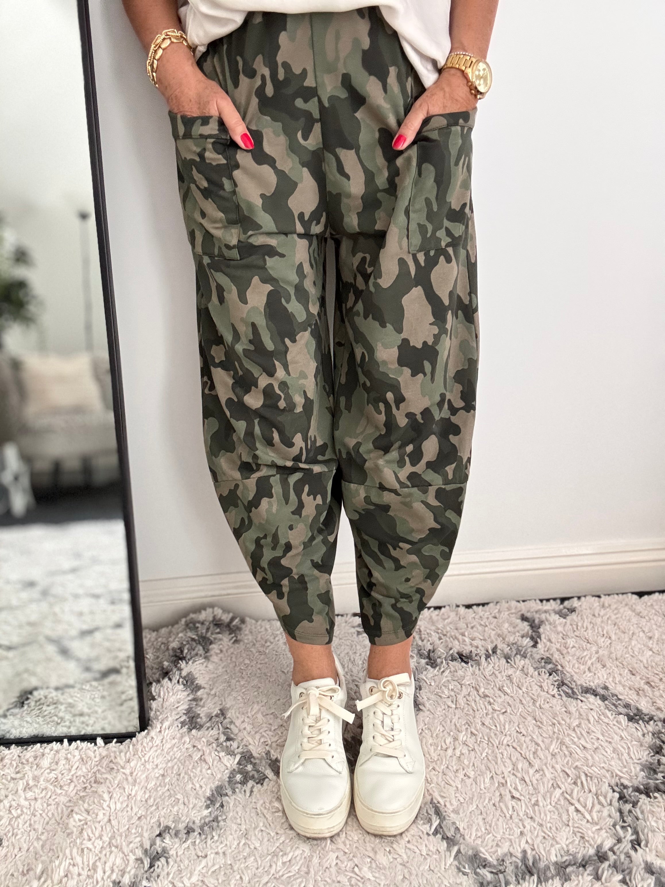 Barrel Cotton Jersey Trousers in Khaki Camo