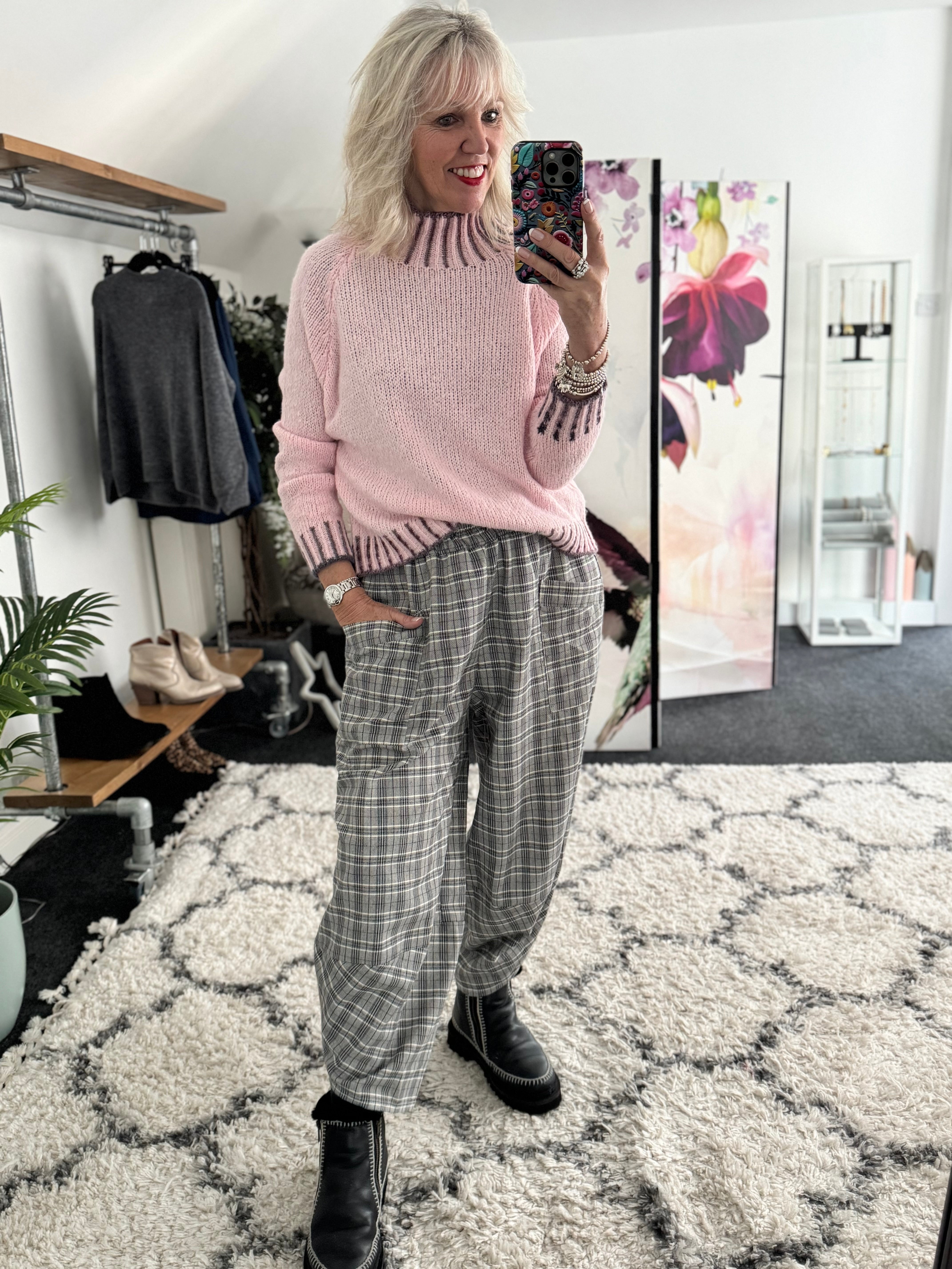 Barrel Check Trousers in Grey