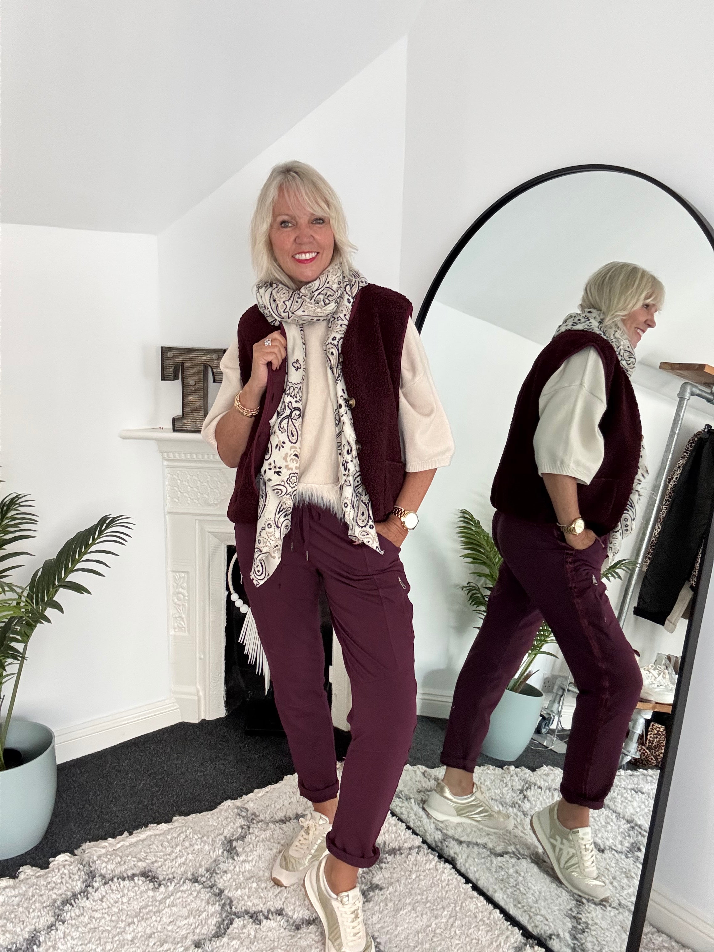 Jersey Stretch Joggers in Plum