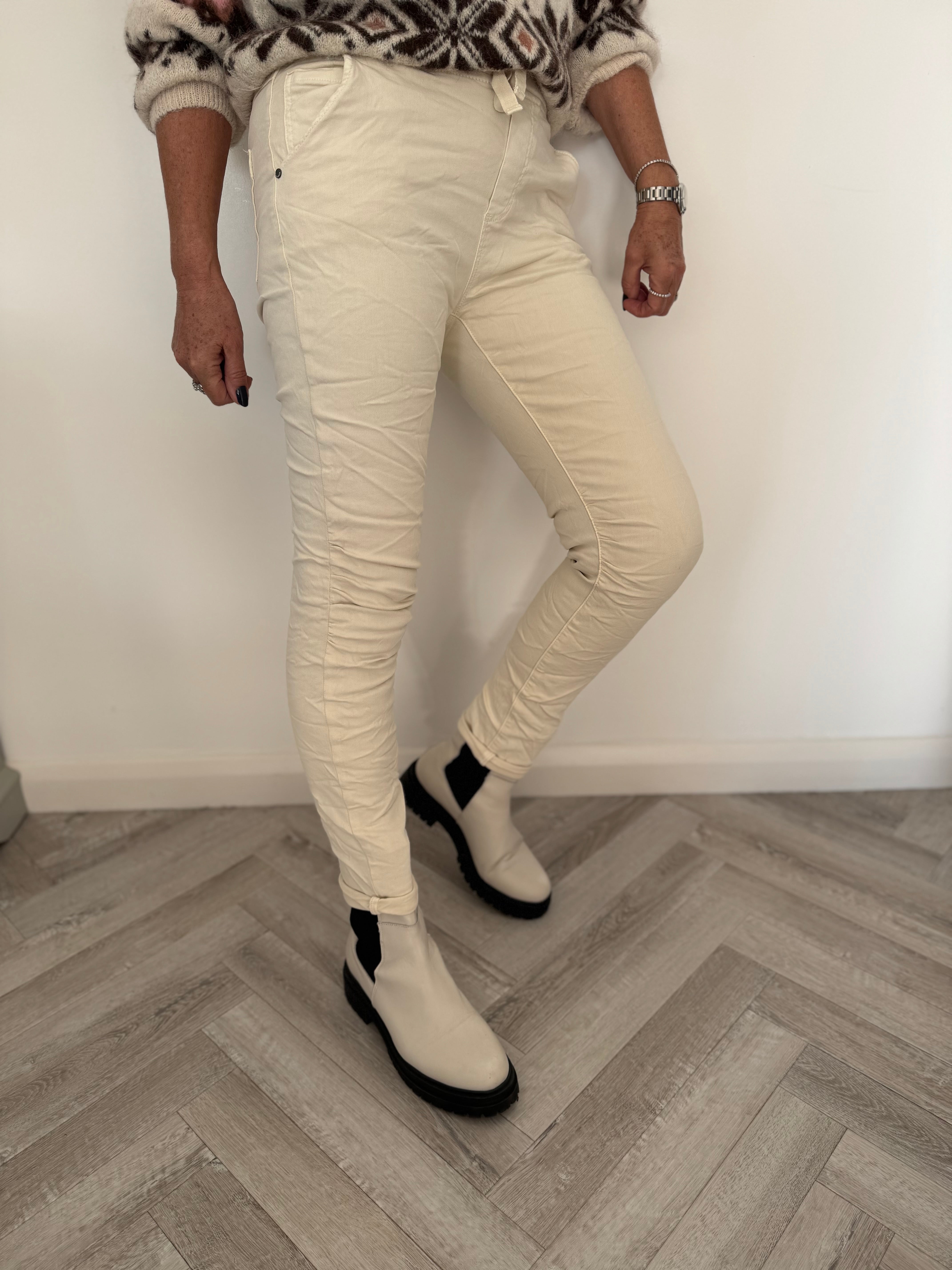 Jean Joggers in Ecru