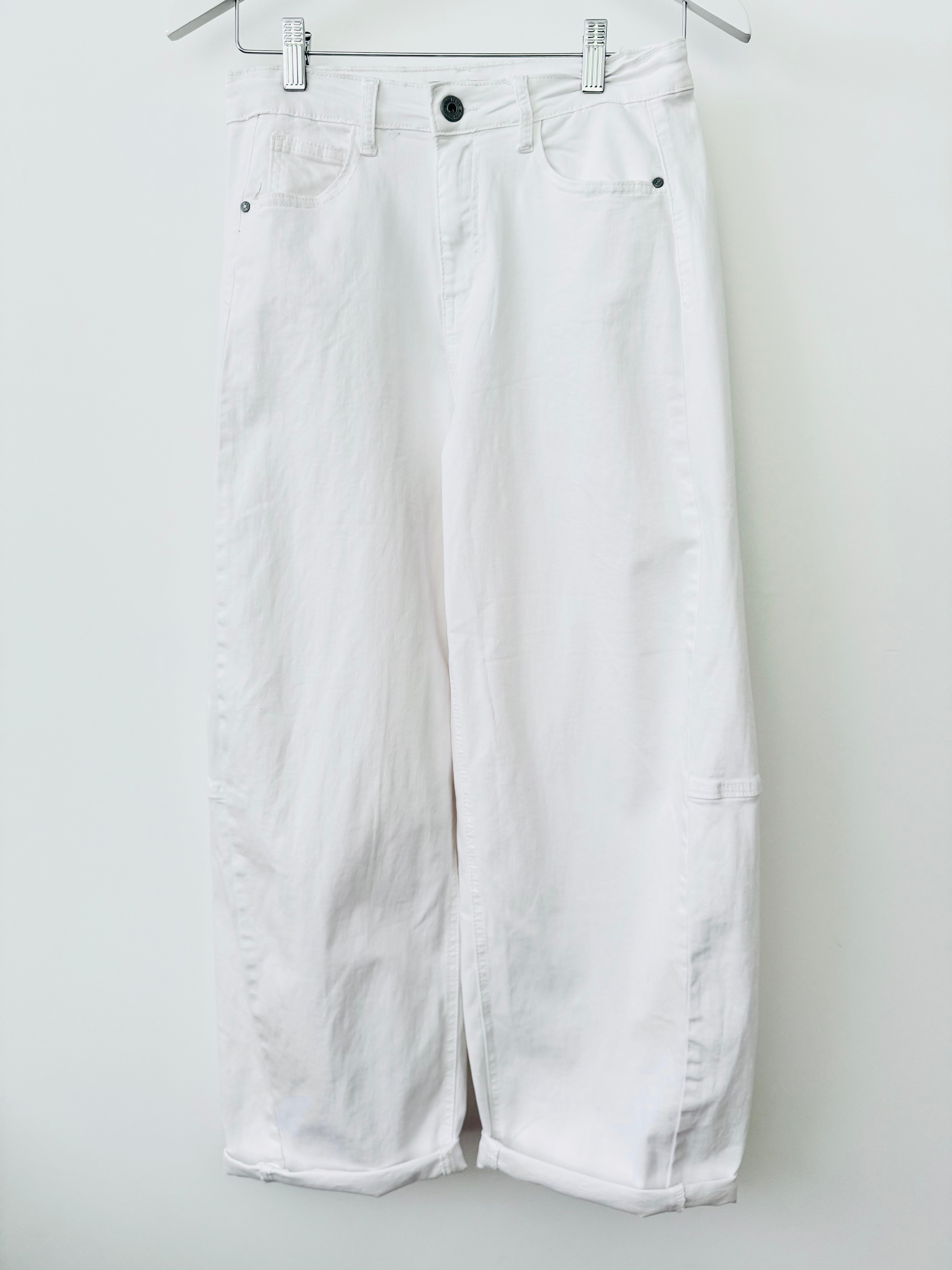 Barrel Leg Jeans in White