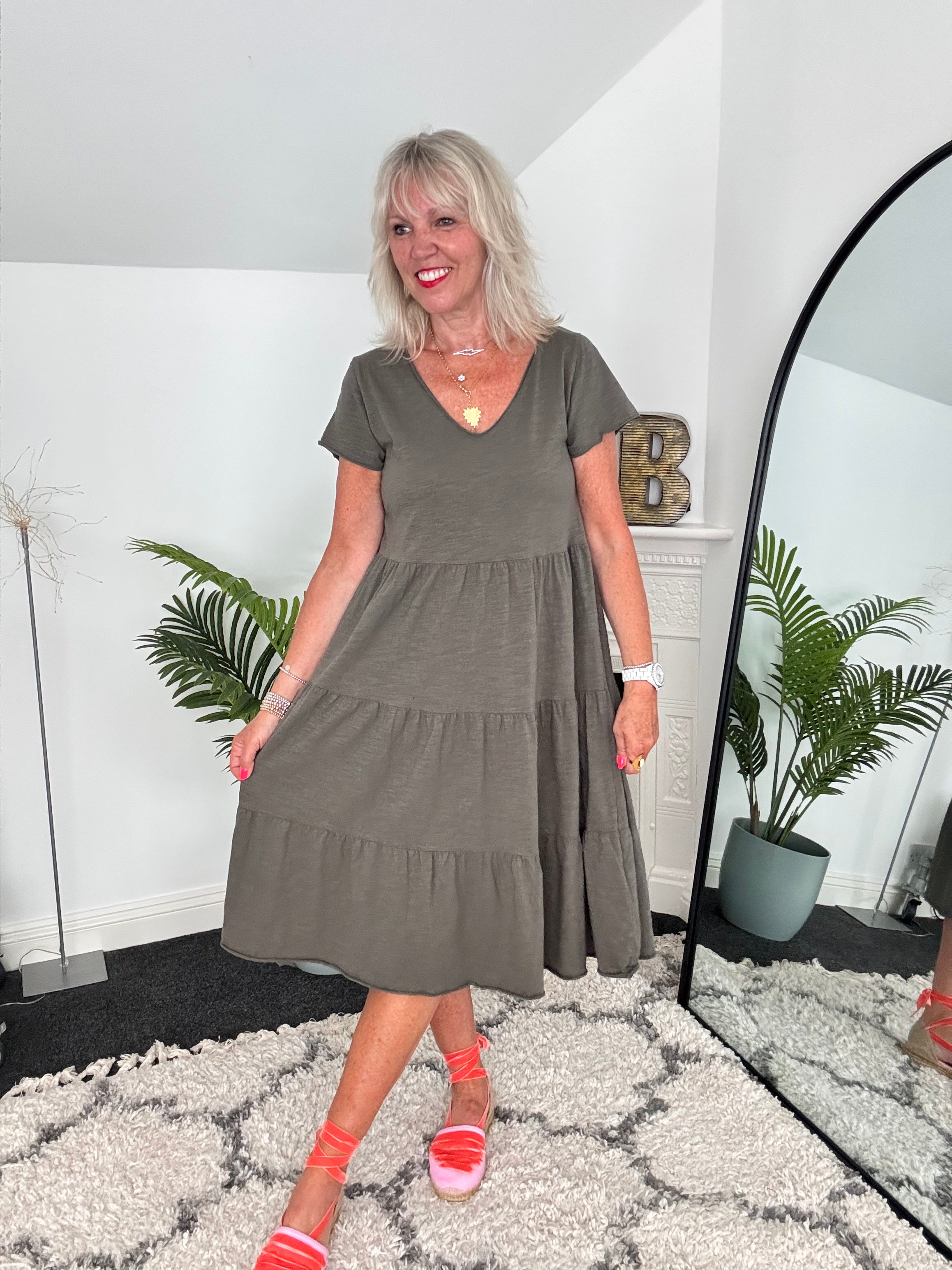 Tiered Cotton Stretch Dress in Khaki
