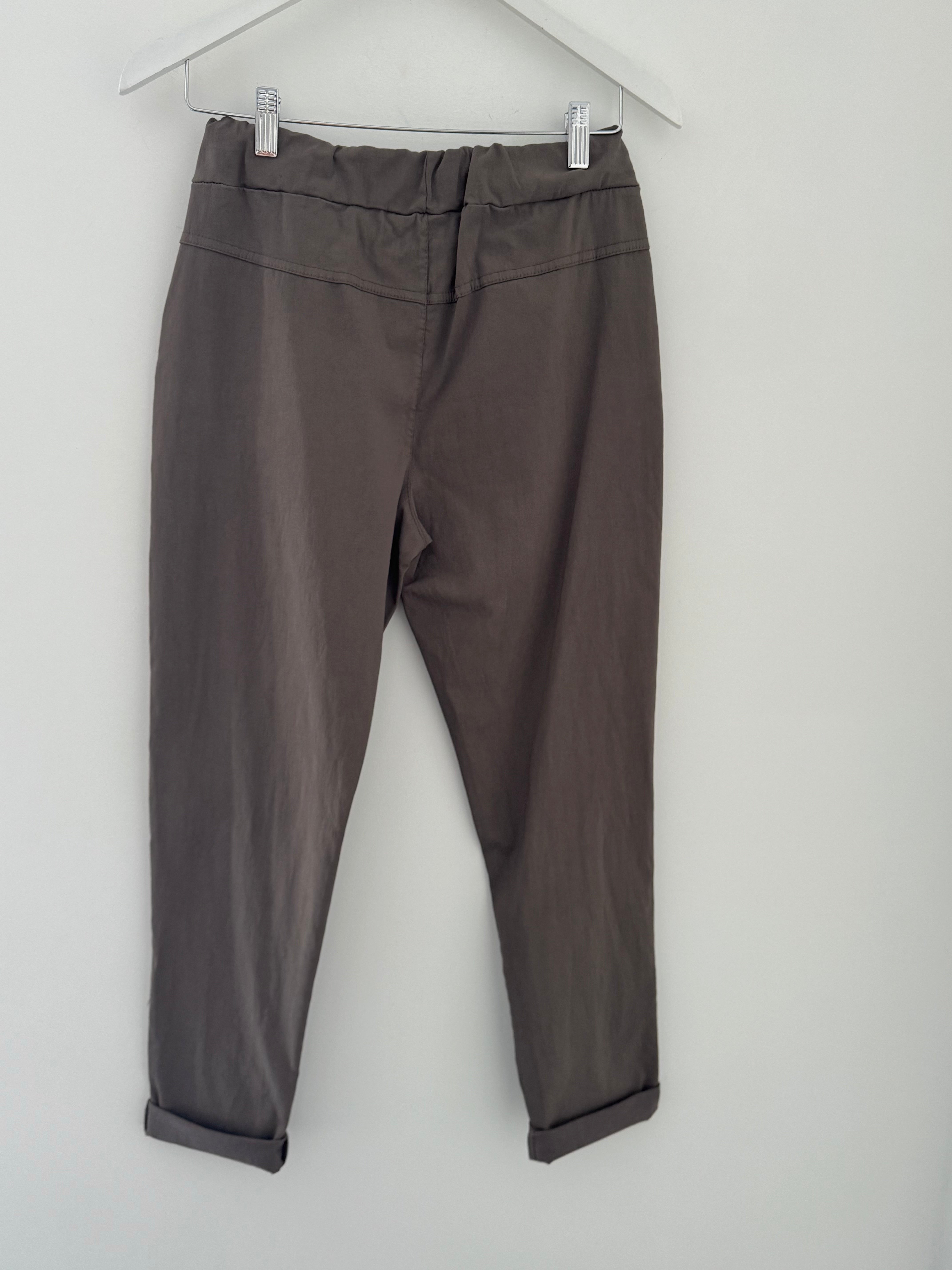 Slimfit Stretch Cotton Joggers in Mocha