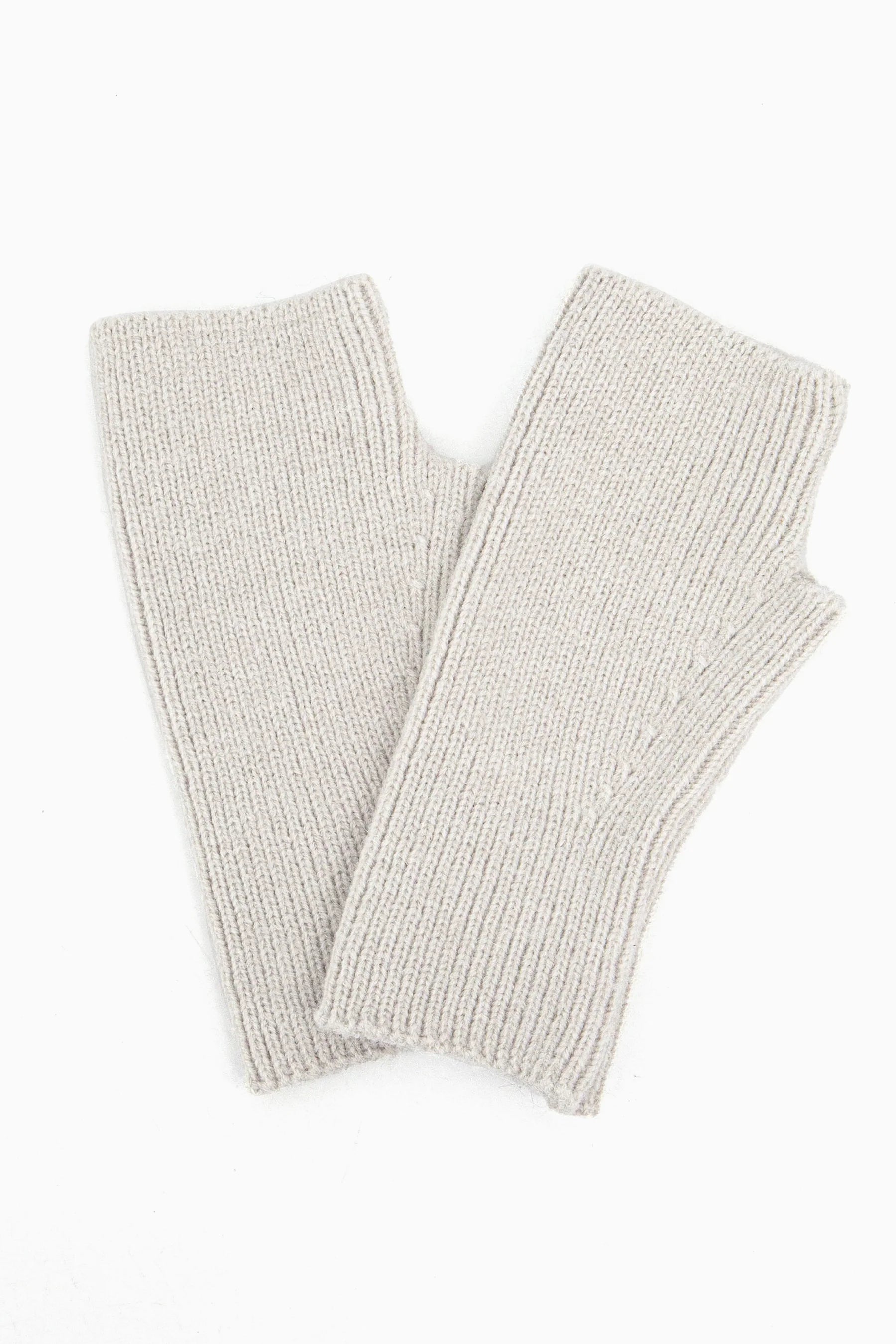 Soft Wristwarmer Gloves in Pale Grey