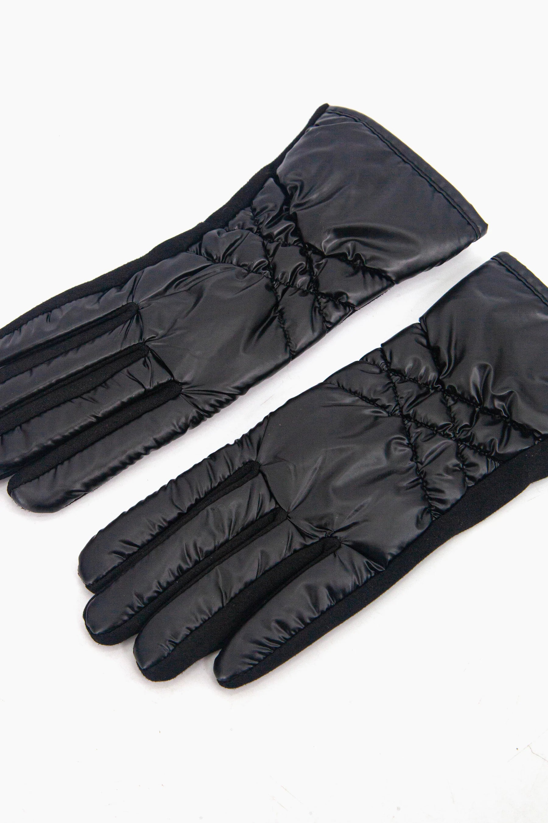 Fleece Quilted Gloves in Black