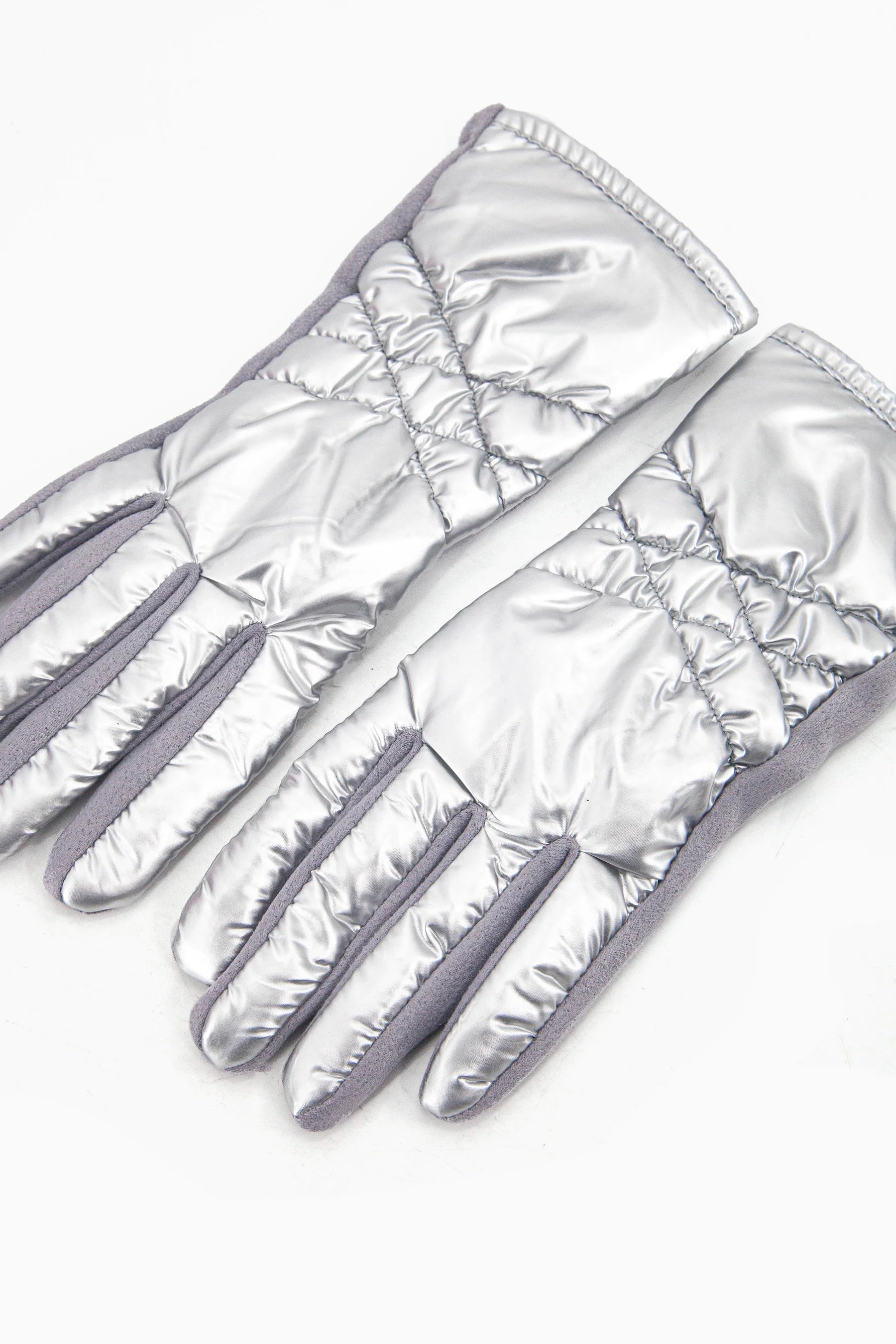 Metallic & Fleece Quilted Gloves in Silver