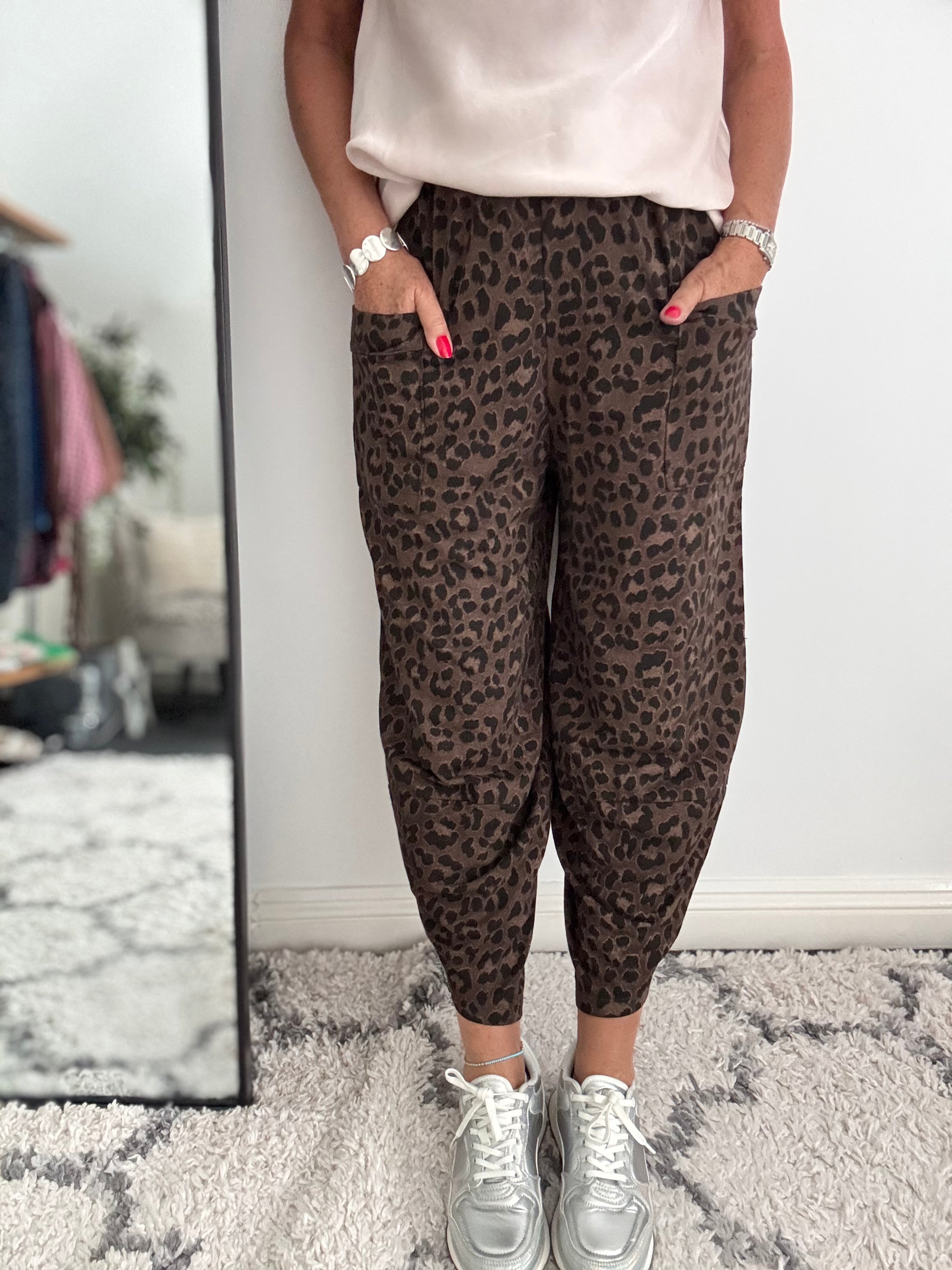 Barrel Stretch Trousers in Cocoa Leopard