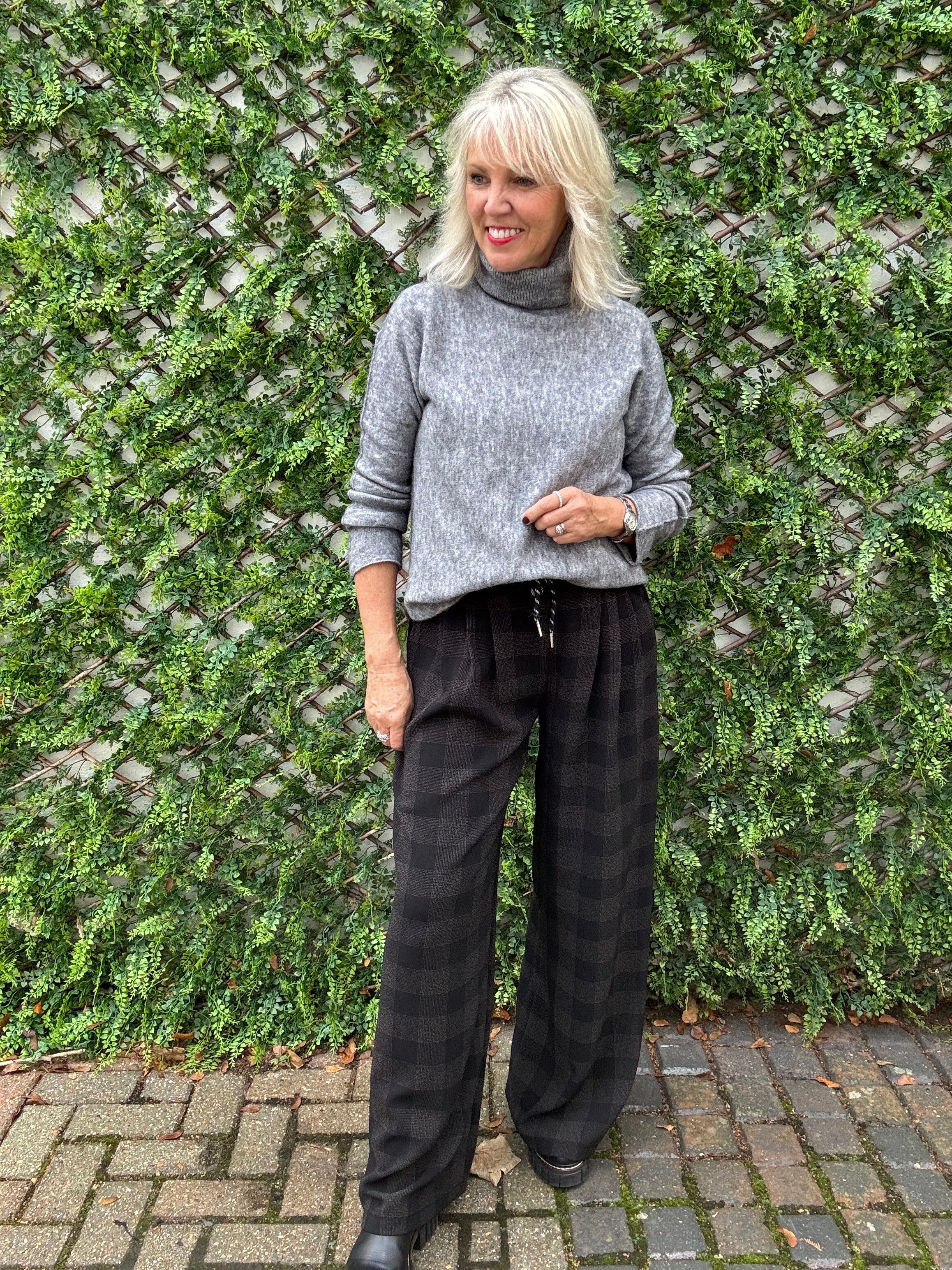 Designer Check Trousers in Black & Tan