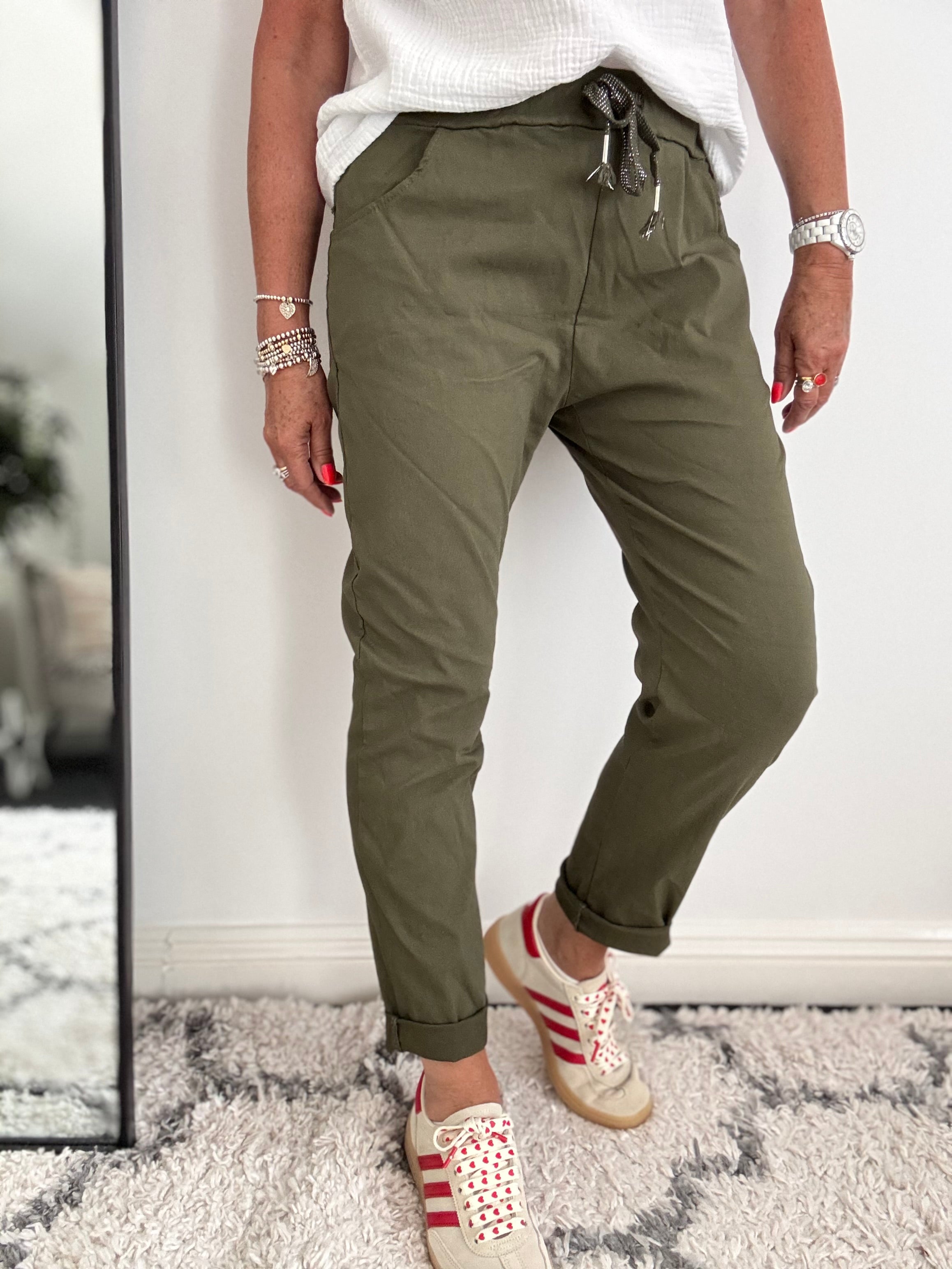 Super Stretch Joggers in Khaki