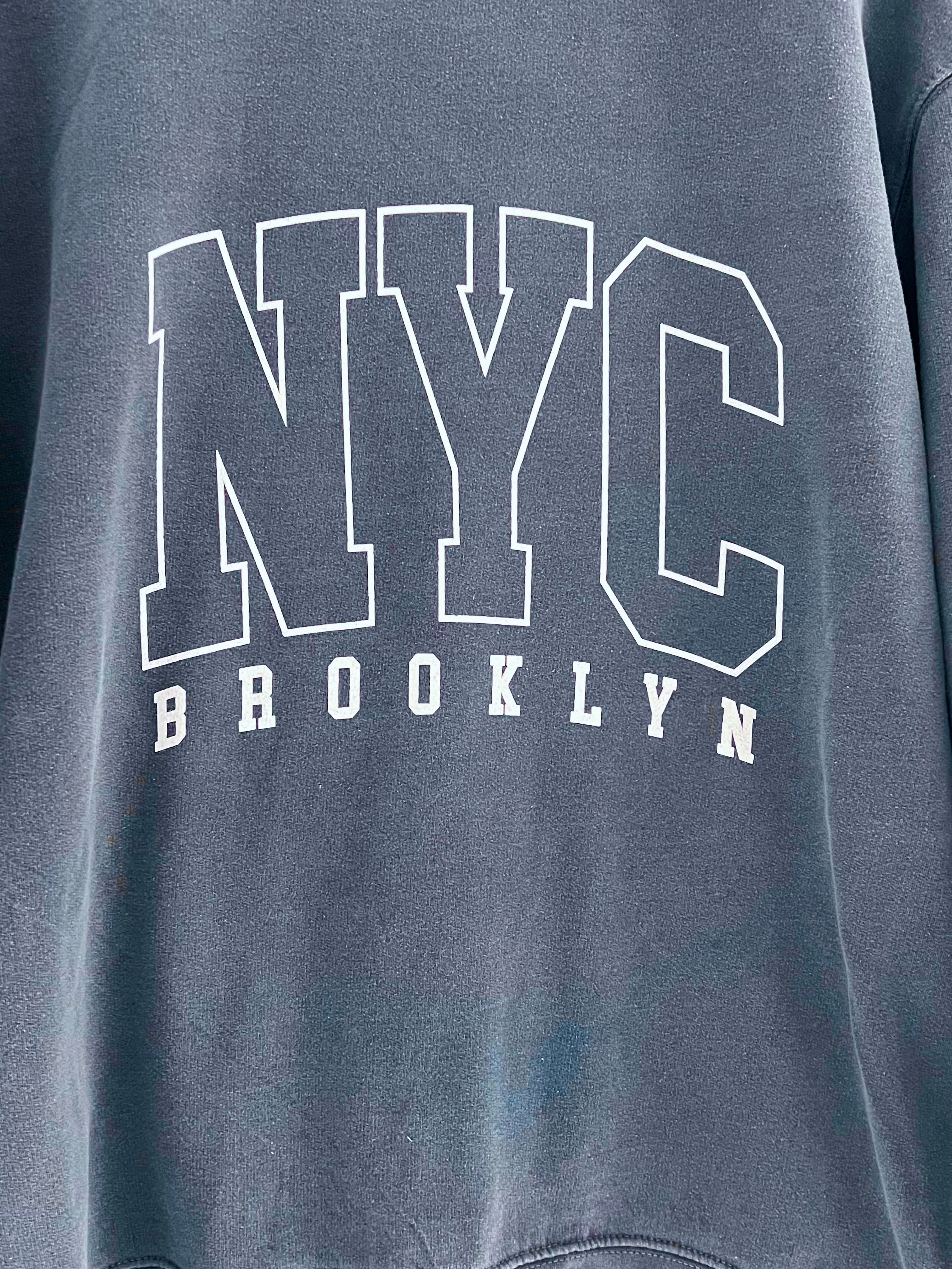 Vintage Wash NYC Sweatshirt in Blue