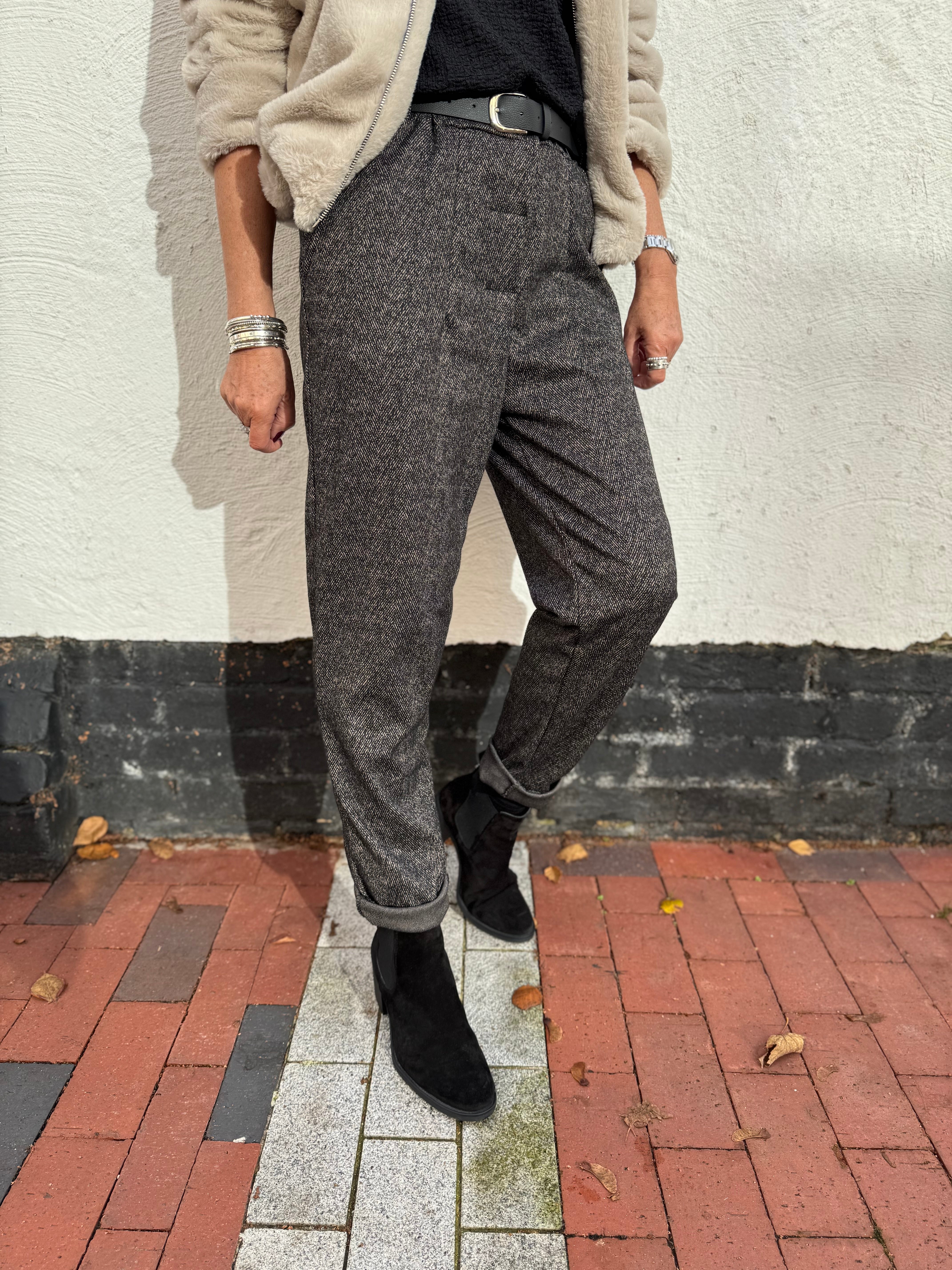 Stretch Herringbone Trousers in Cocoa