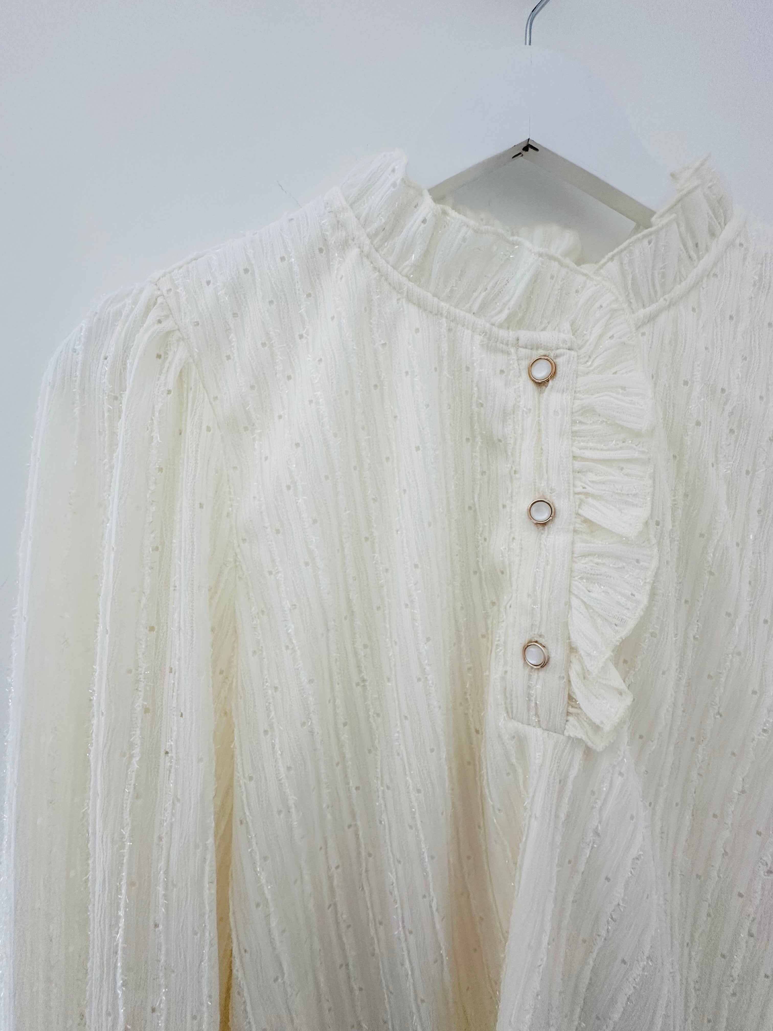 Shimmer Blouse with Ruffle Collar in Vanilla