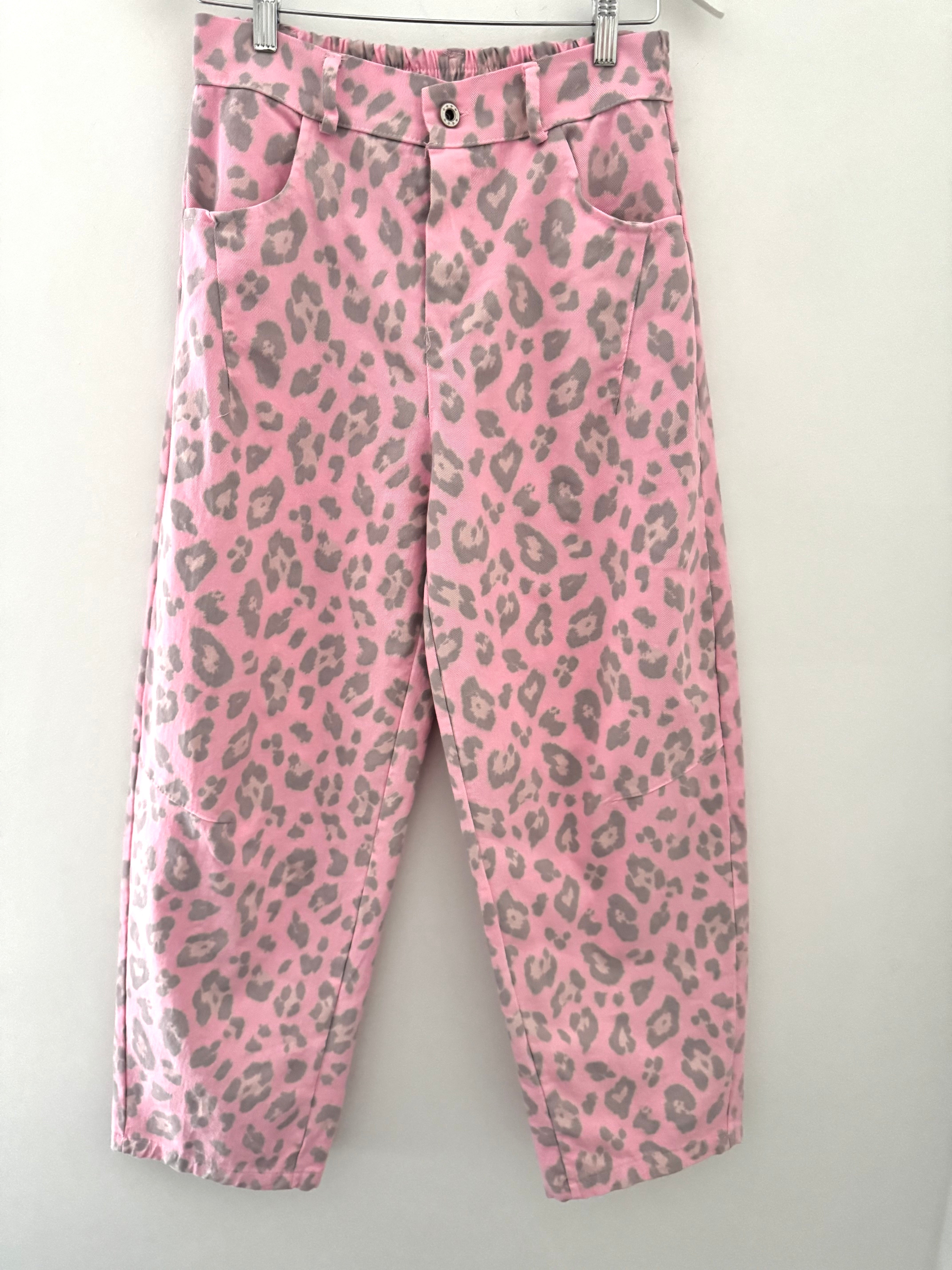 Barrel Leg Stretch Jeans in Pink Leopard