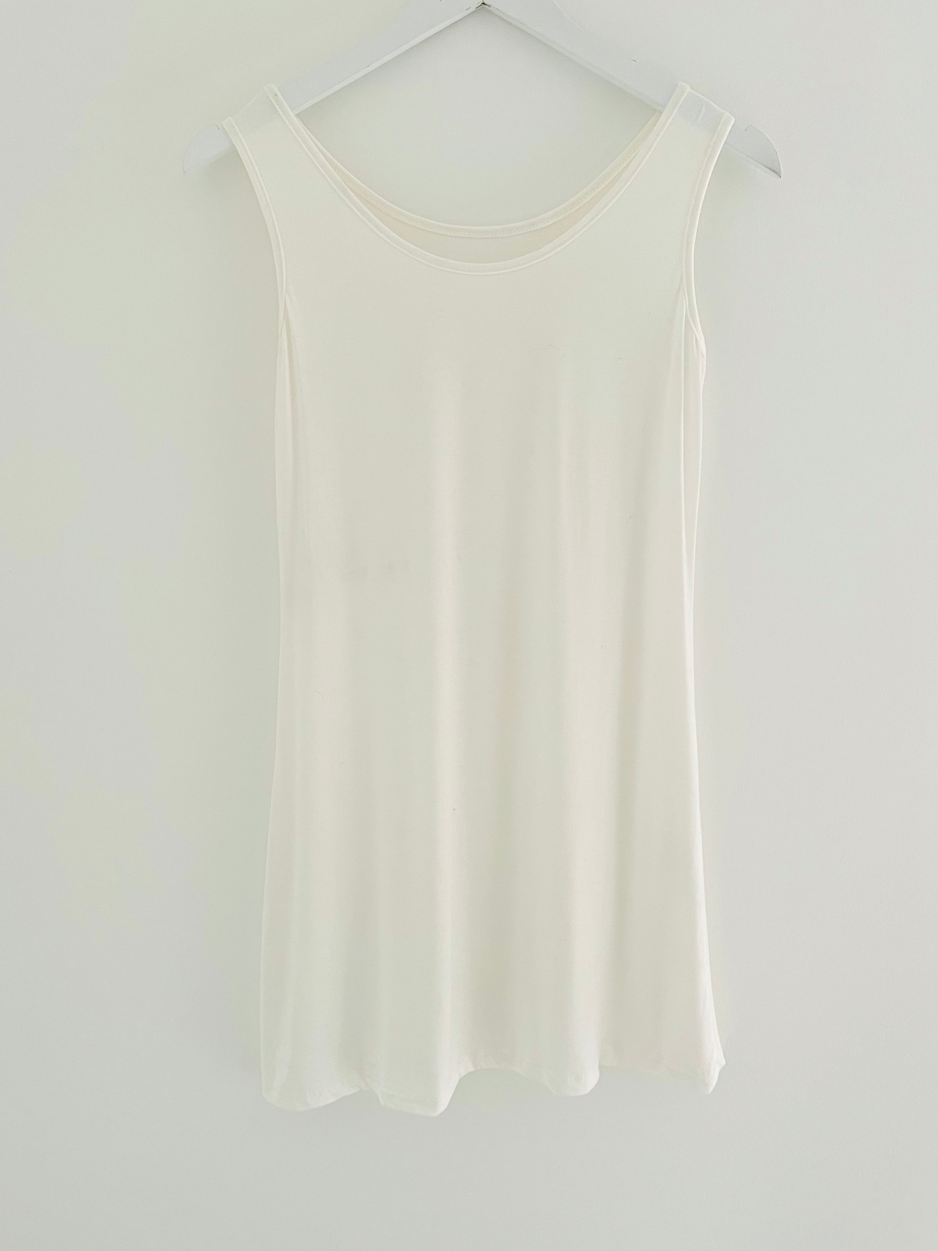 Simple Long Vest in White