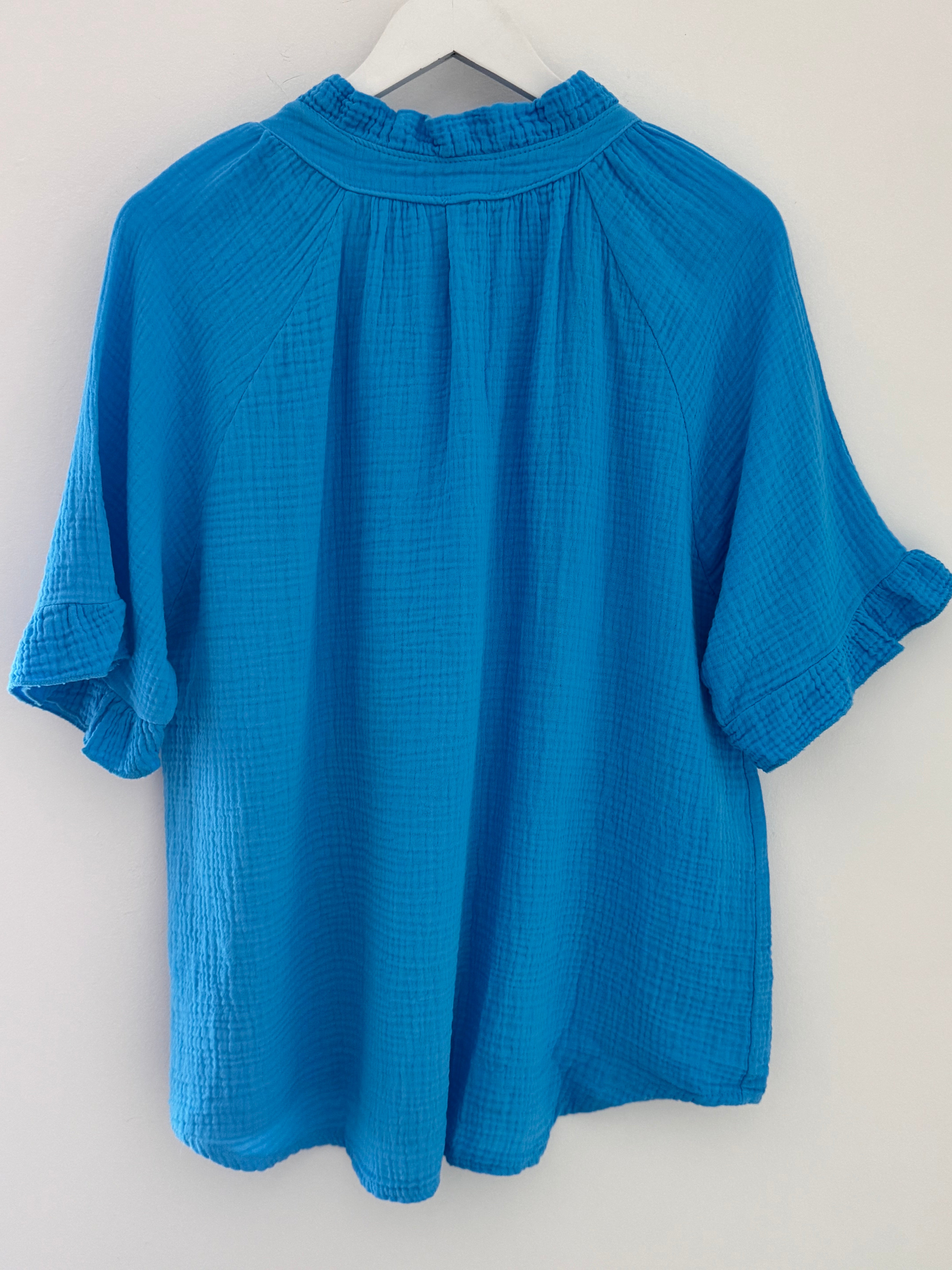 Short Sleeve Cheesecloth Shirt in Azure Blue