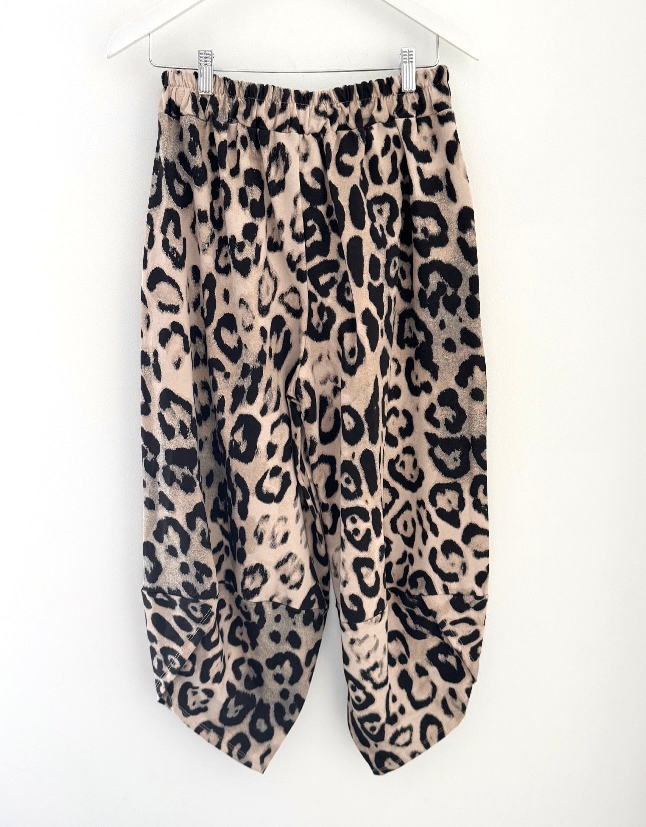 Barrel Stretch Trousers in Stone Leopard
