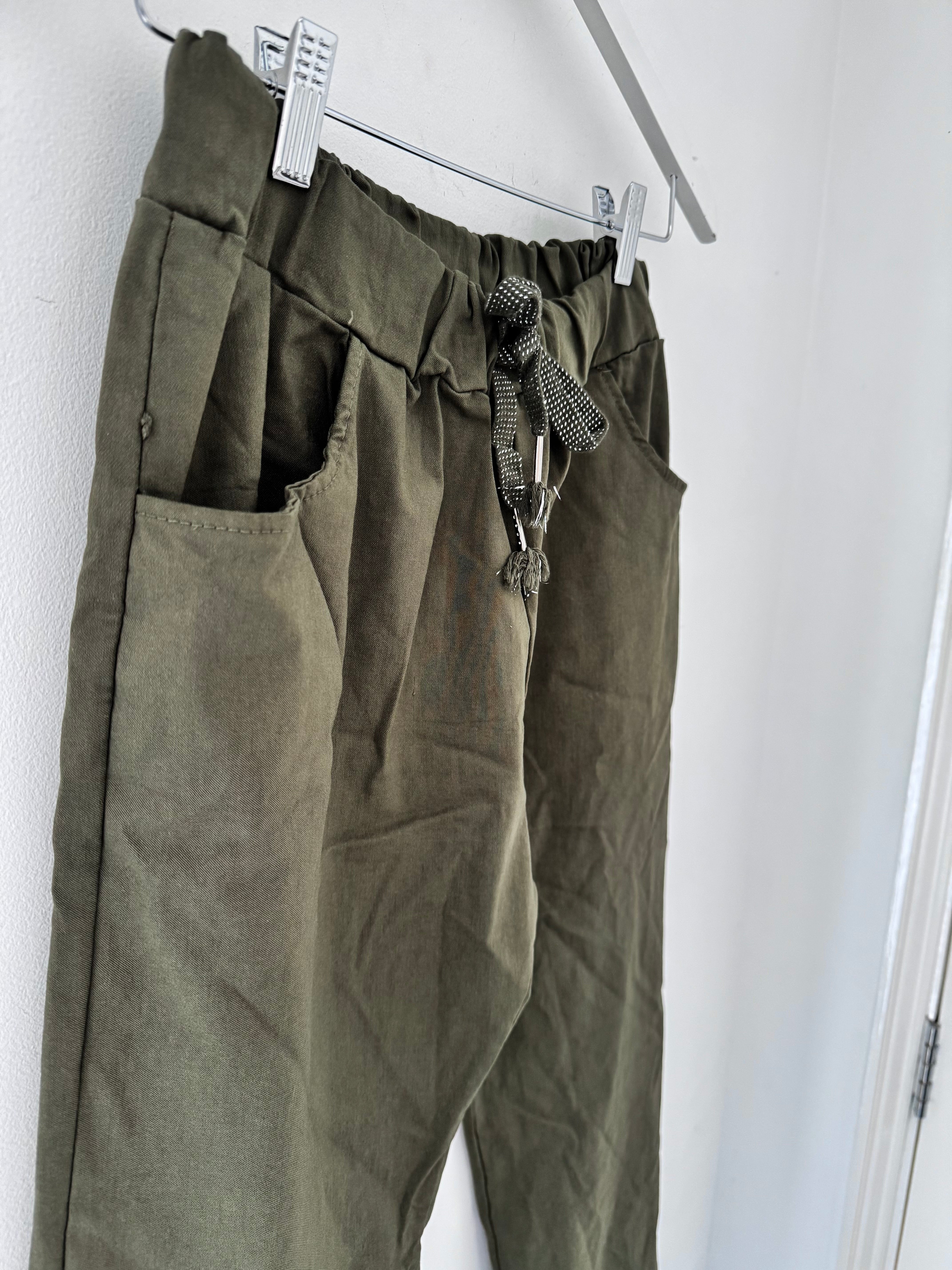 Super Stretch Joggers in Khaki