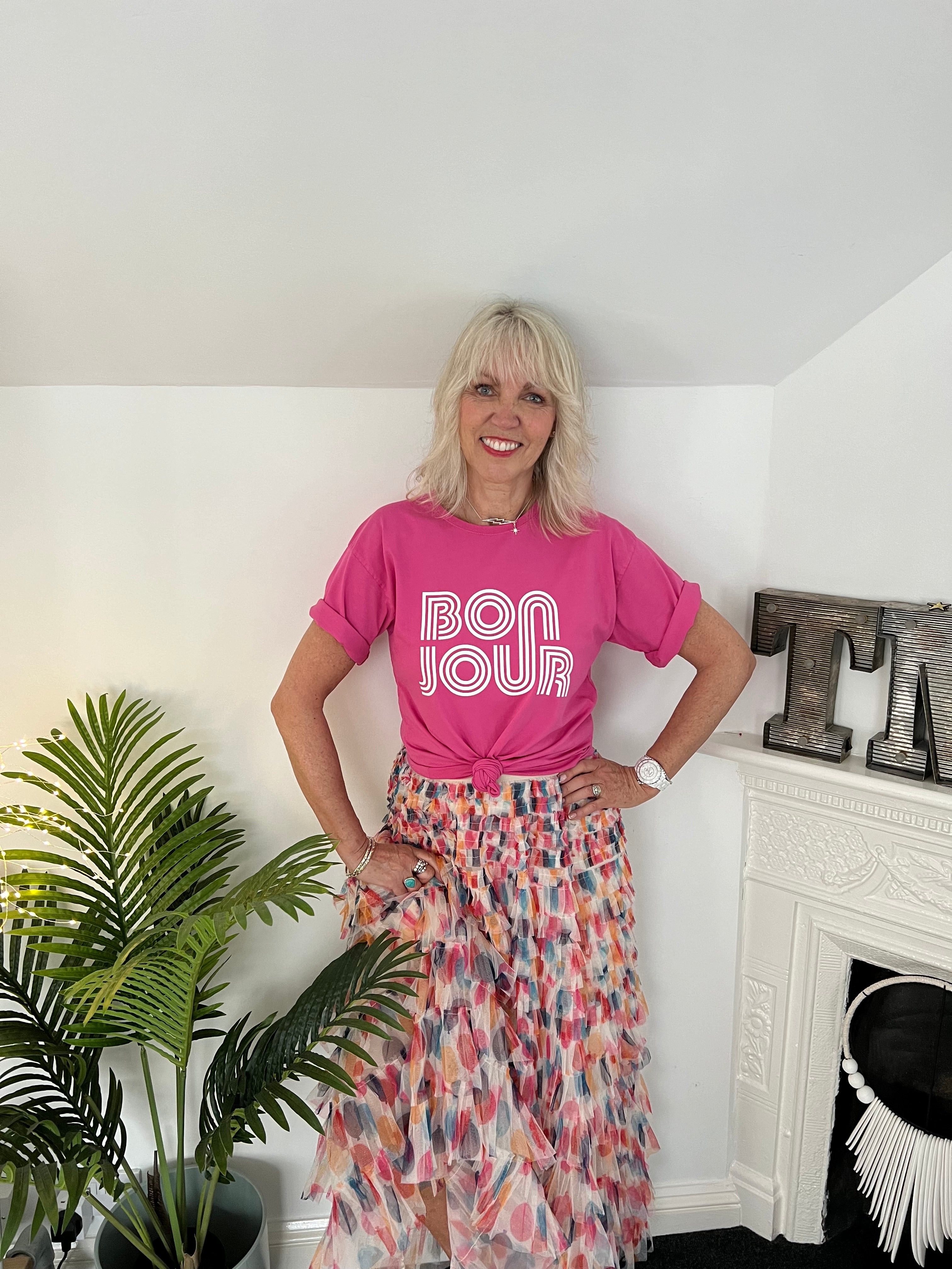 Bonjour Tee in Pink