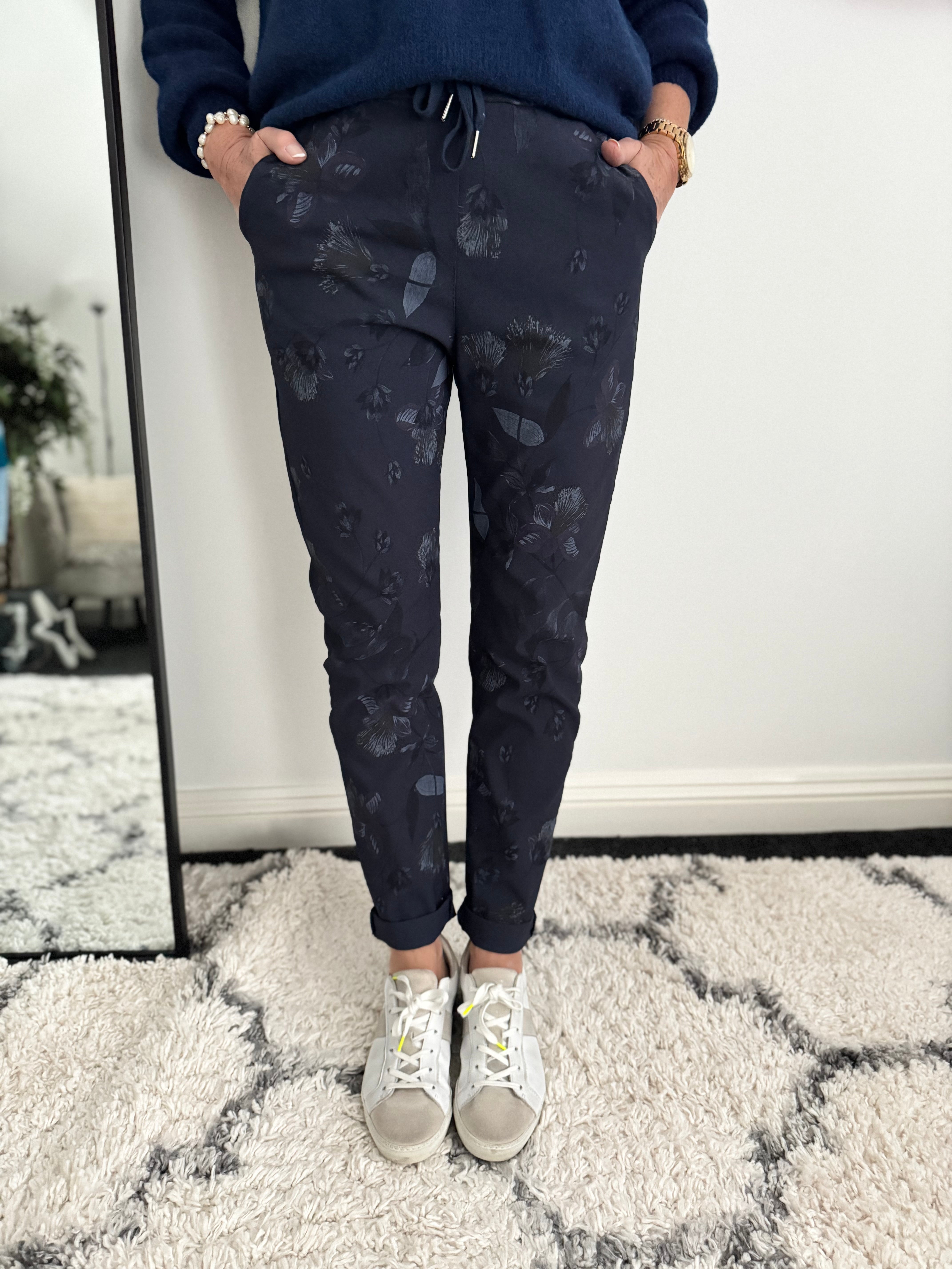 Super Stretch Floral Print Joggers in Ink