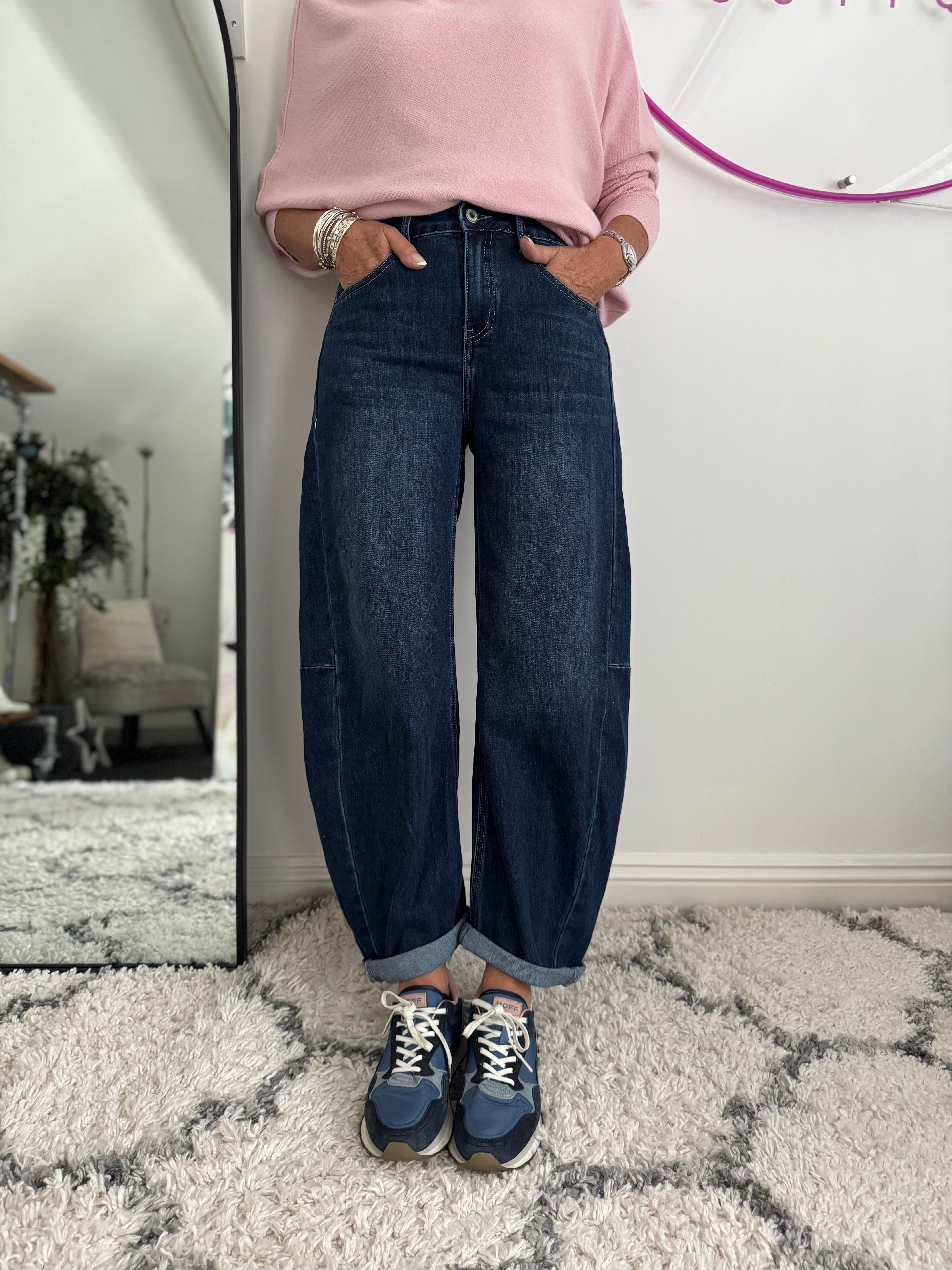 Barrel Leg Jeans in Deep Denim