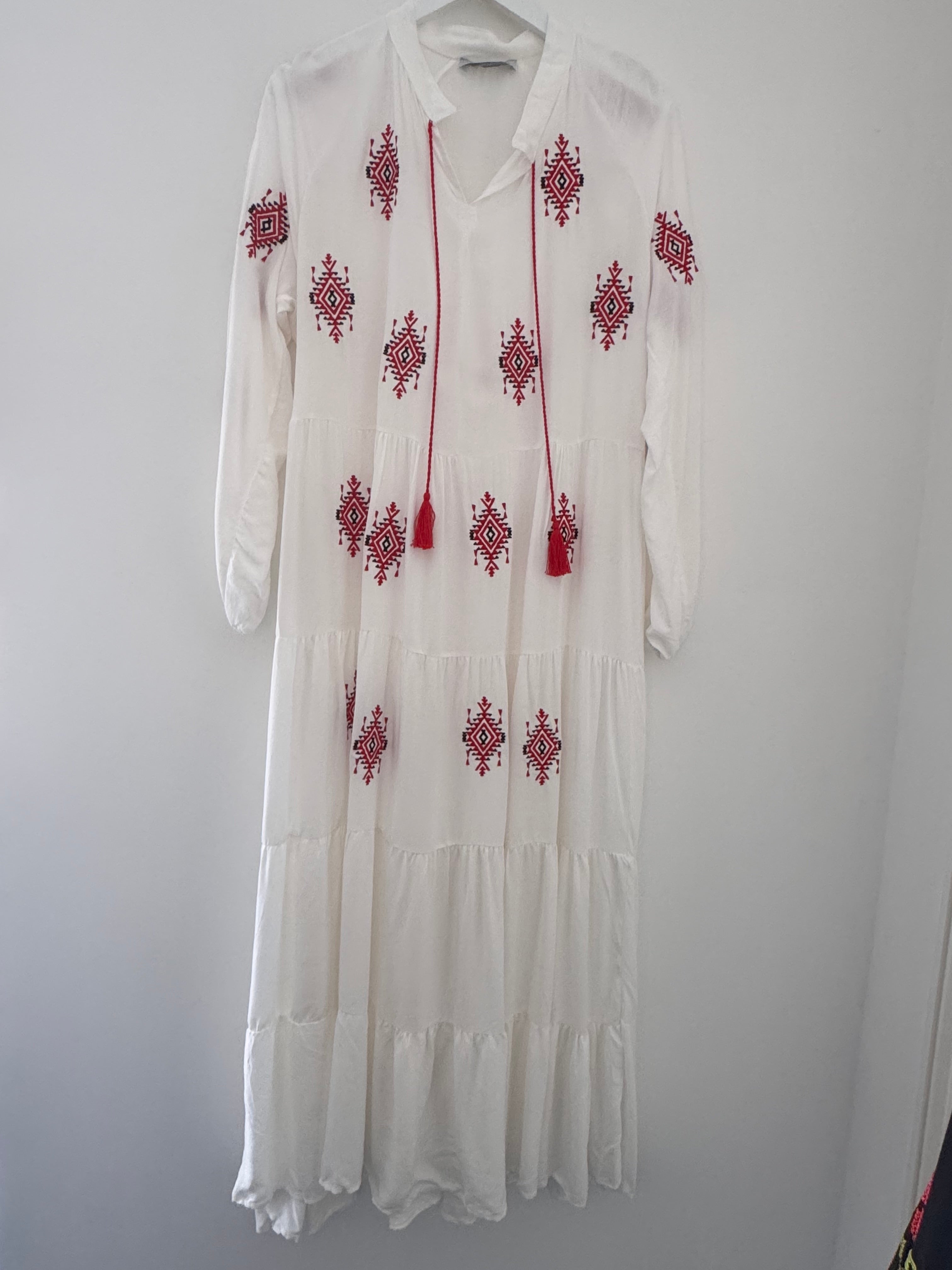 Embroidered Buttoned Midi Dress in White