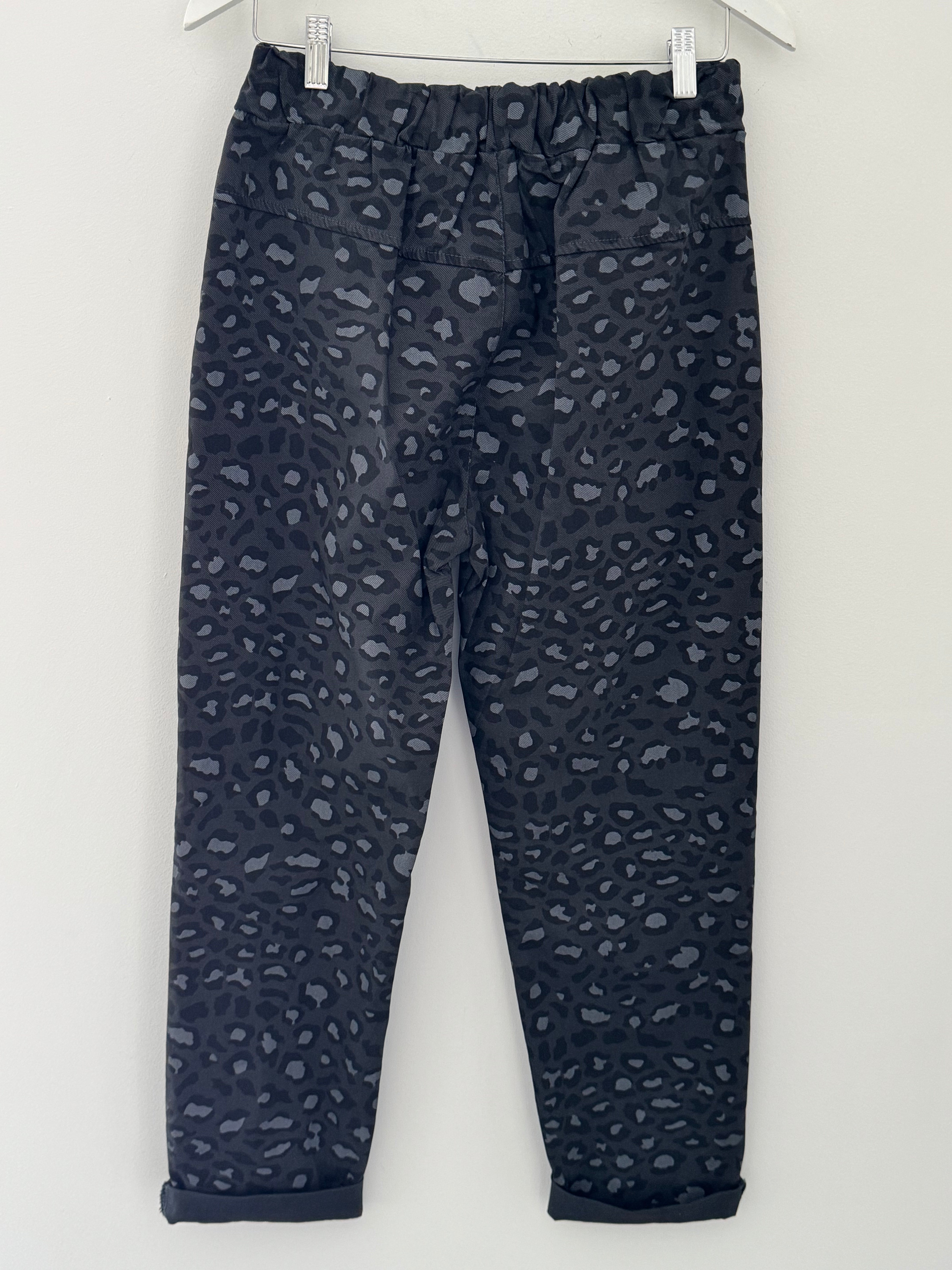 Super Stretch Joggers in Dark Grey Leopard
