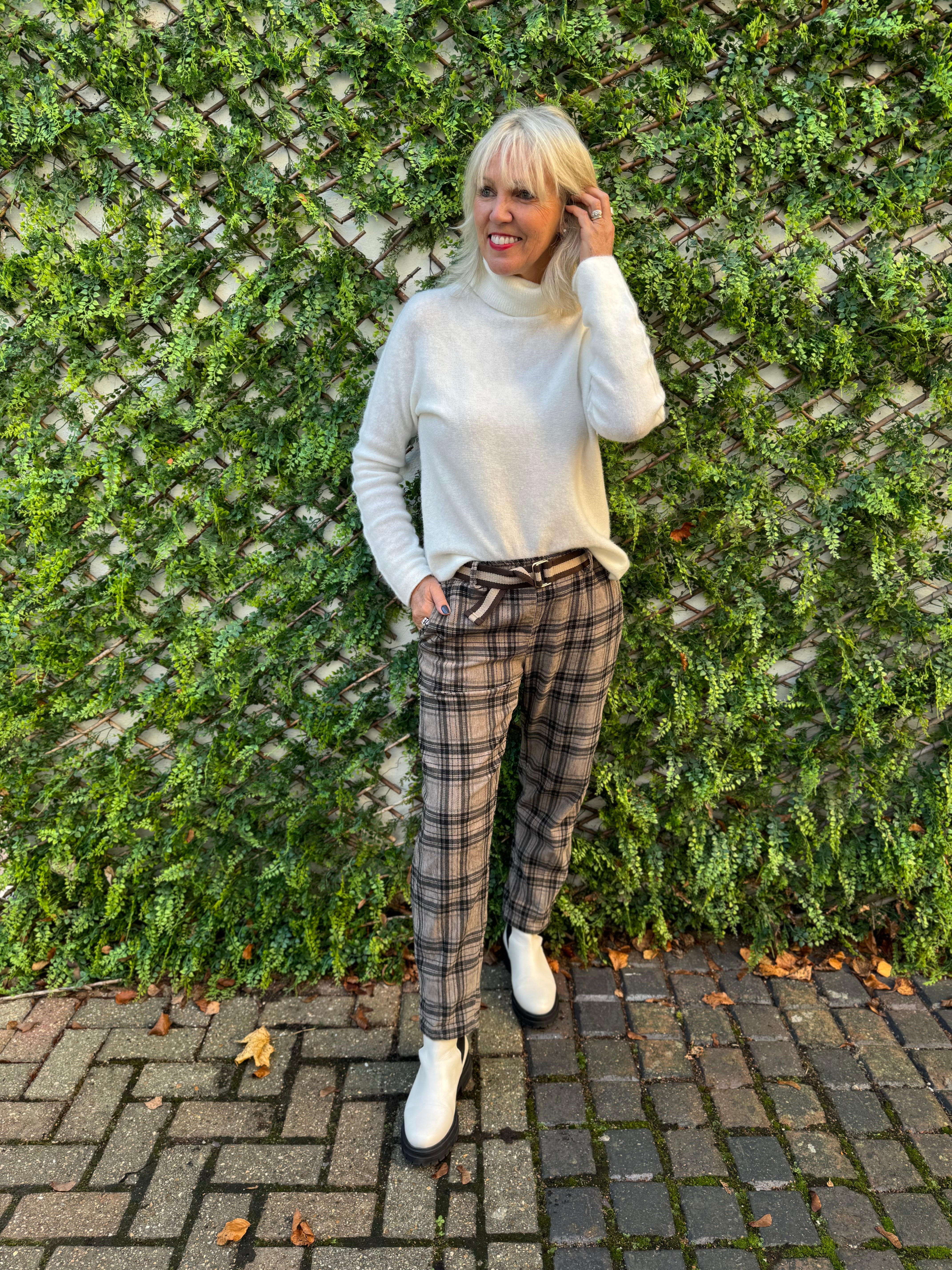 Fine Cord Check Trousers in Mocha