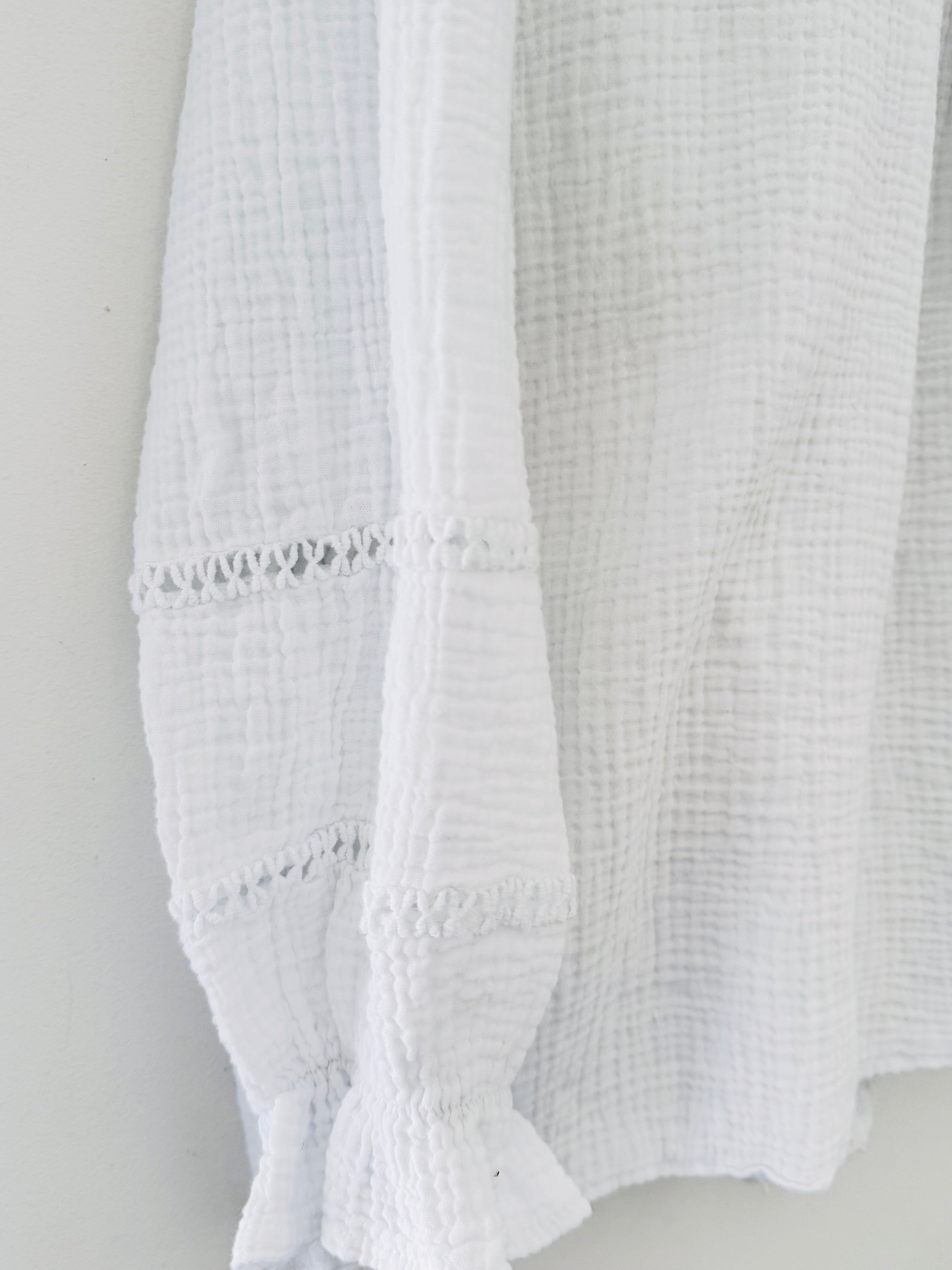 Detailed Cheesecloth Shirt in White