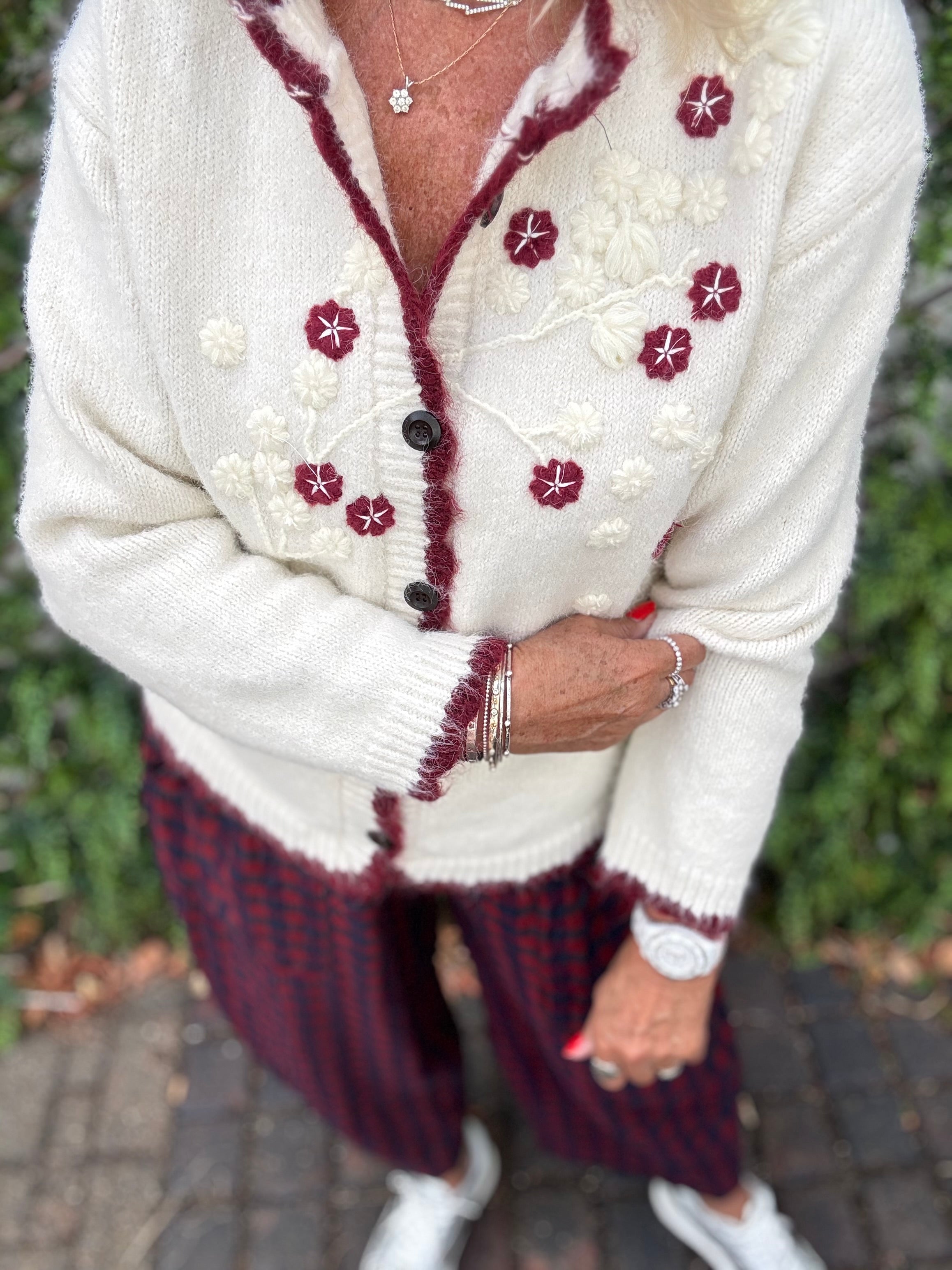 Soft Cardi with Embroidered Flowers in Vanilla & Berry