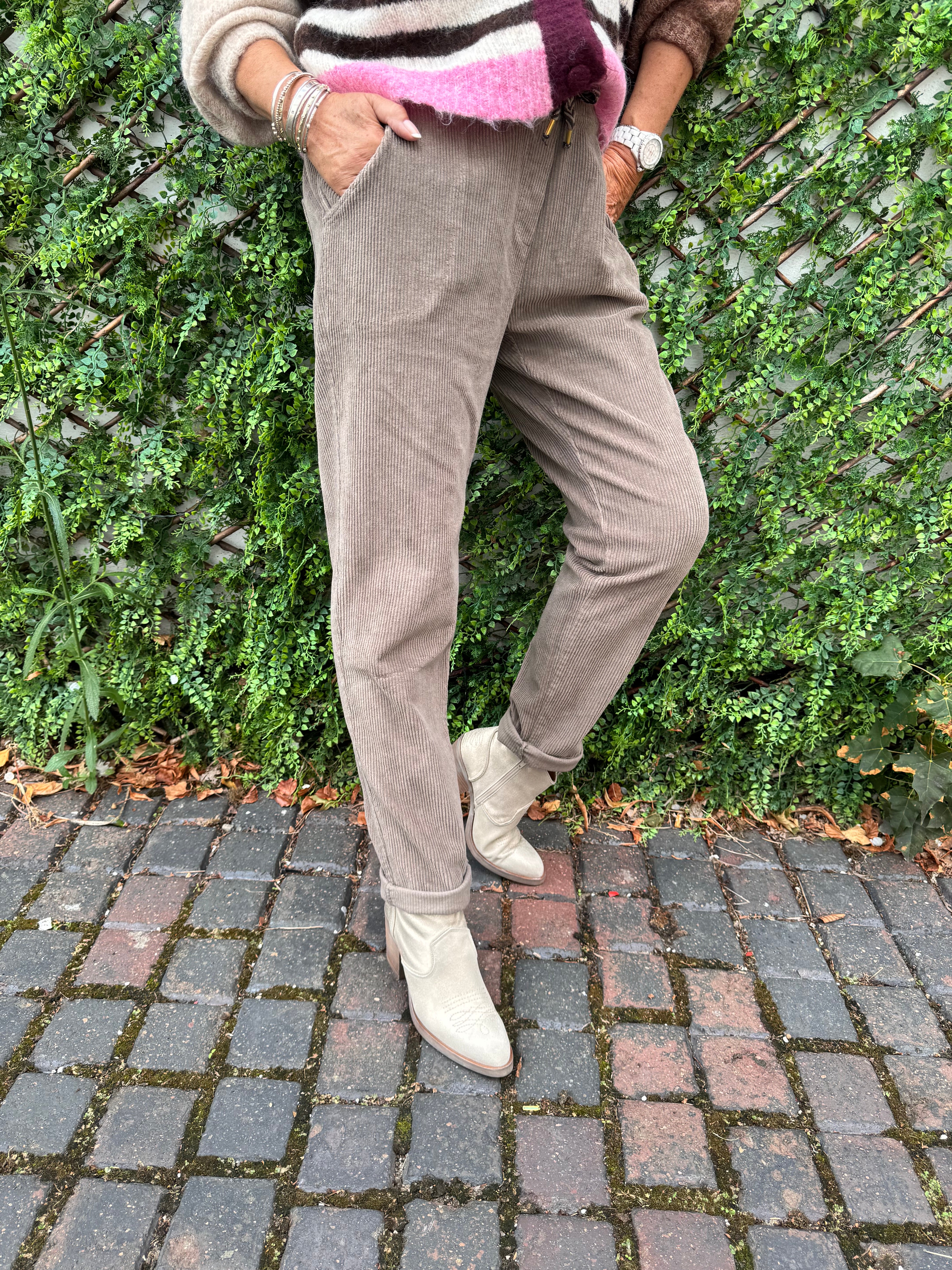 Luxe Cord Joggers in Mocha