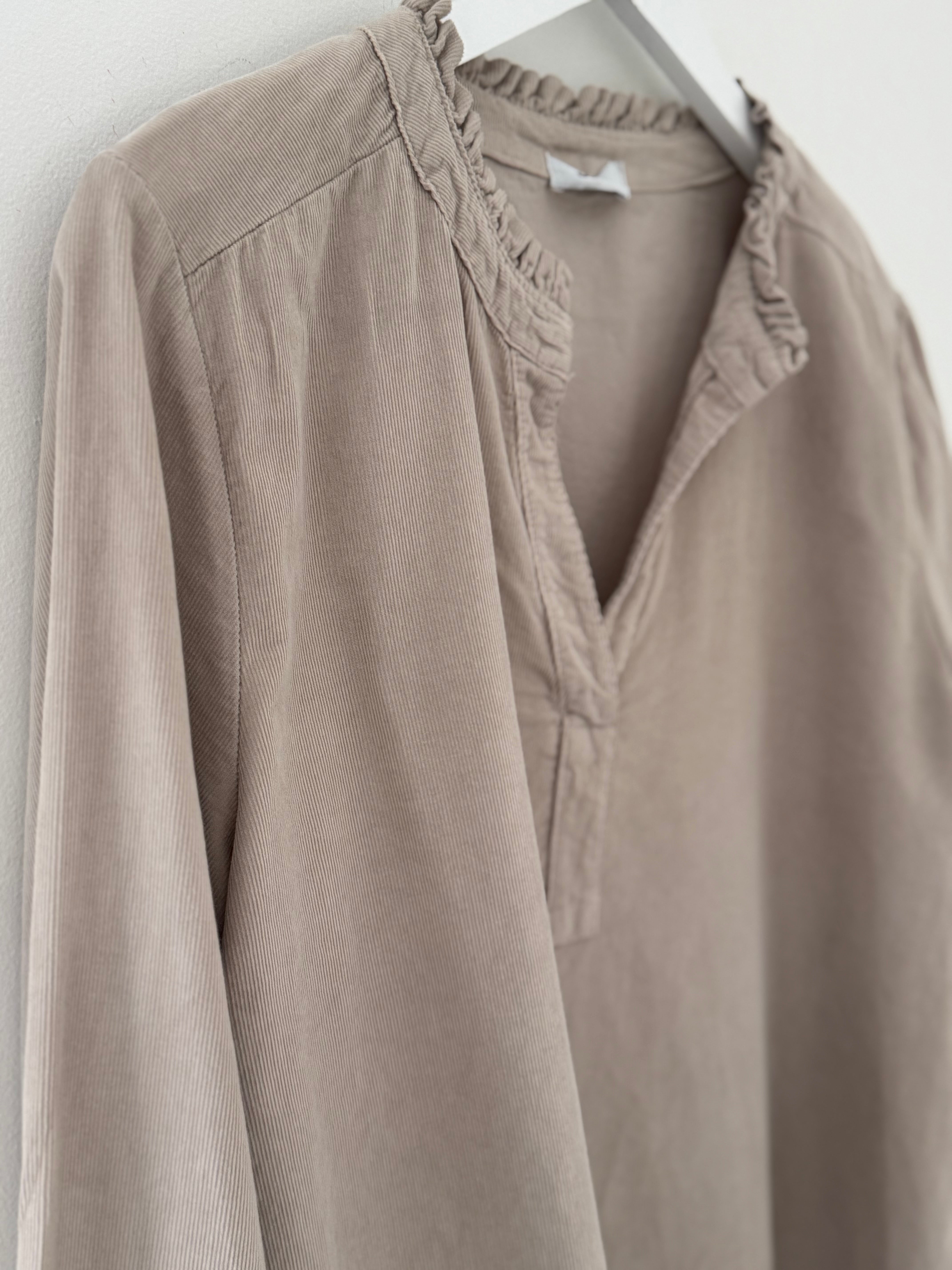 Soft Fine Cord Shirt in Stone