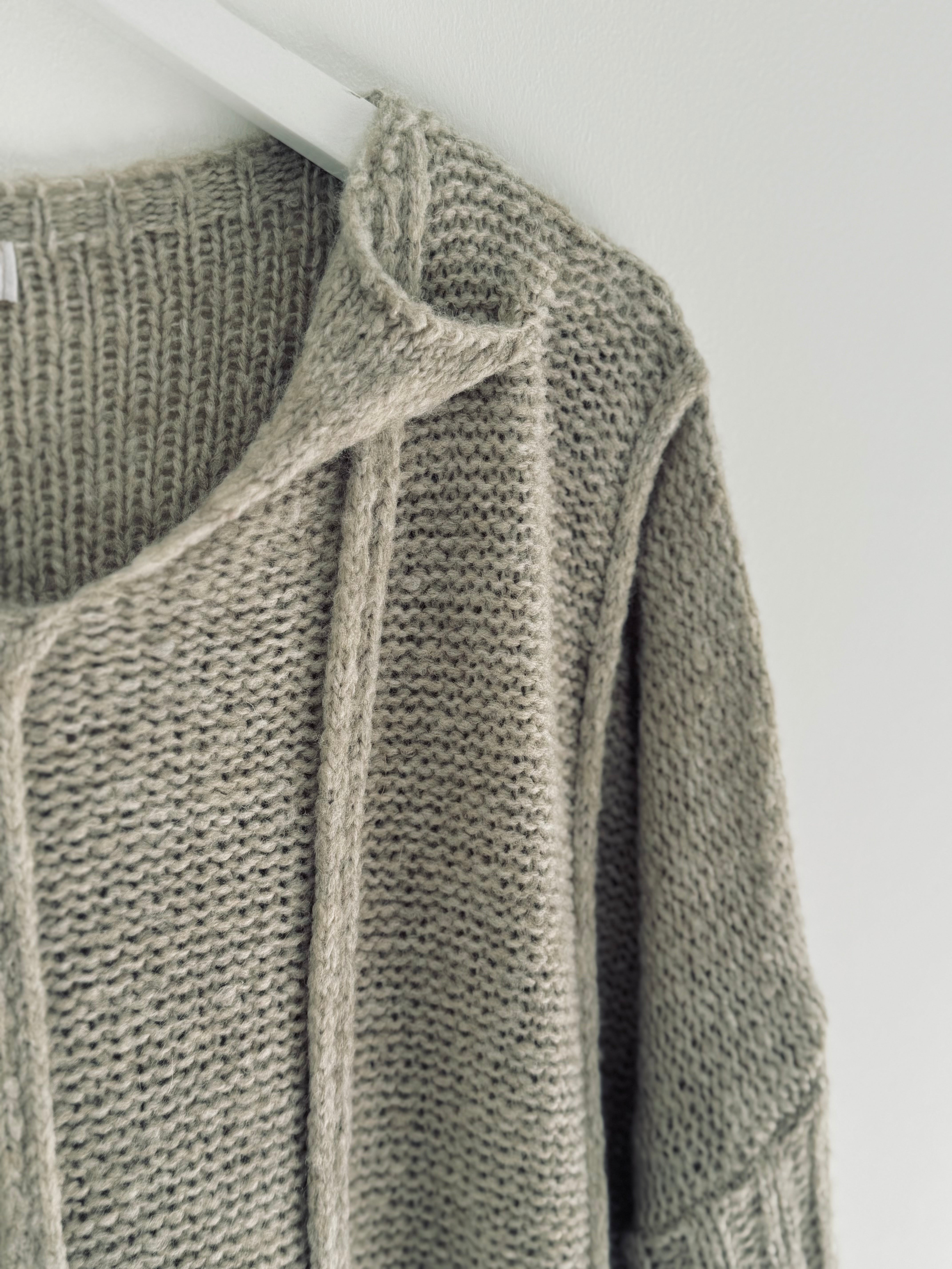 Hi Lo Ribbed Jumper in Stone