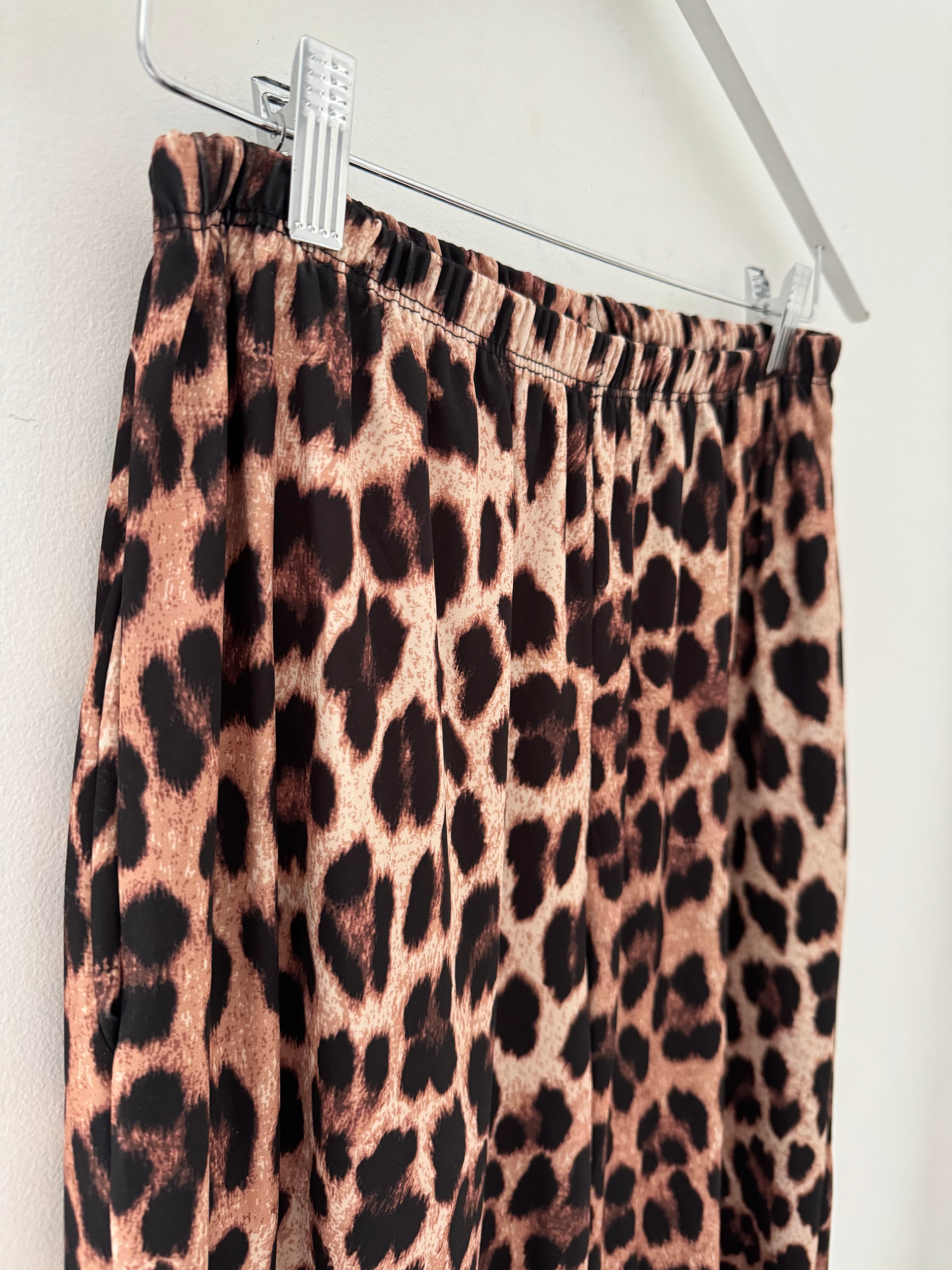 Wide Leg Trousers in Leopard