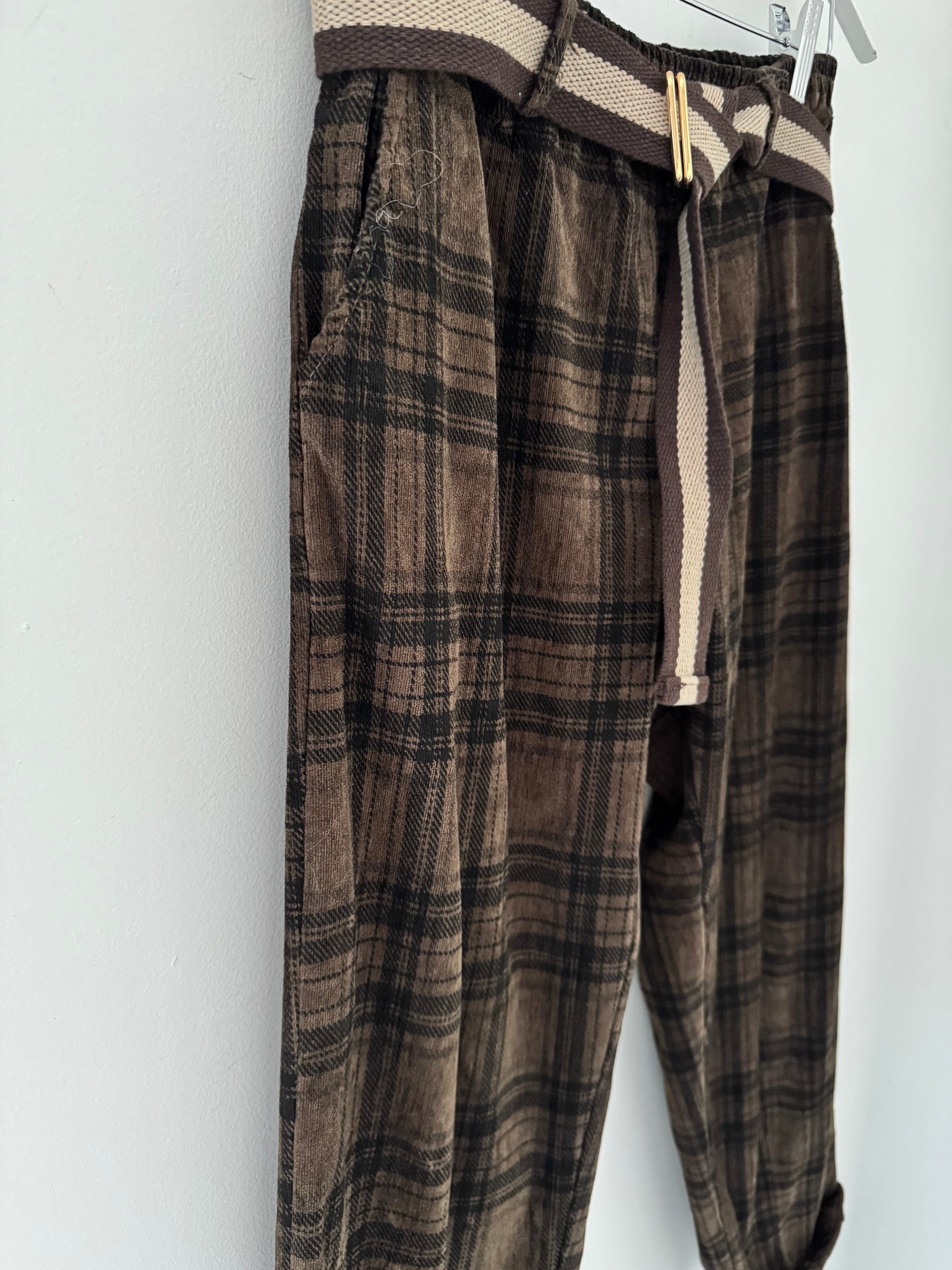 Fine Cord Check Trousers in Chocolate